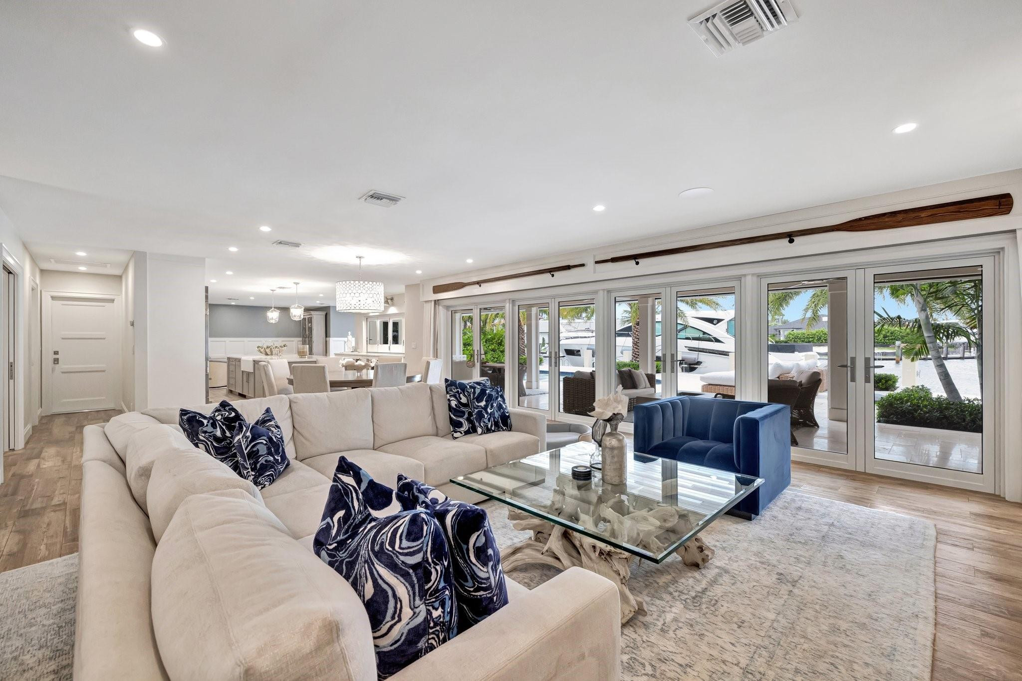 2501 NE 33rd Street
