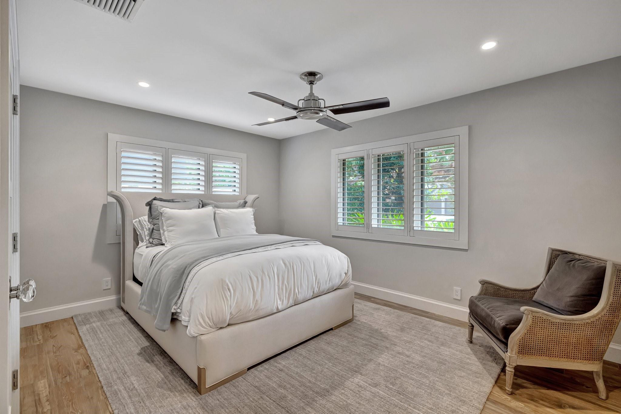 2501 NE 33rd Street