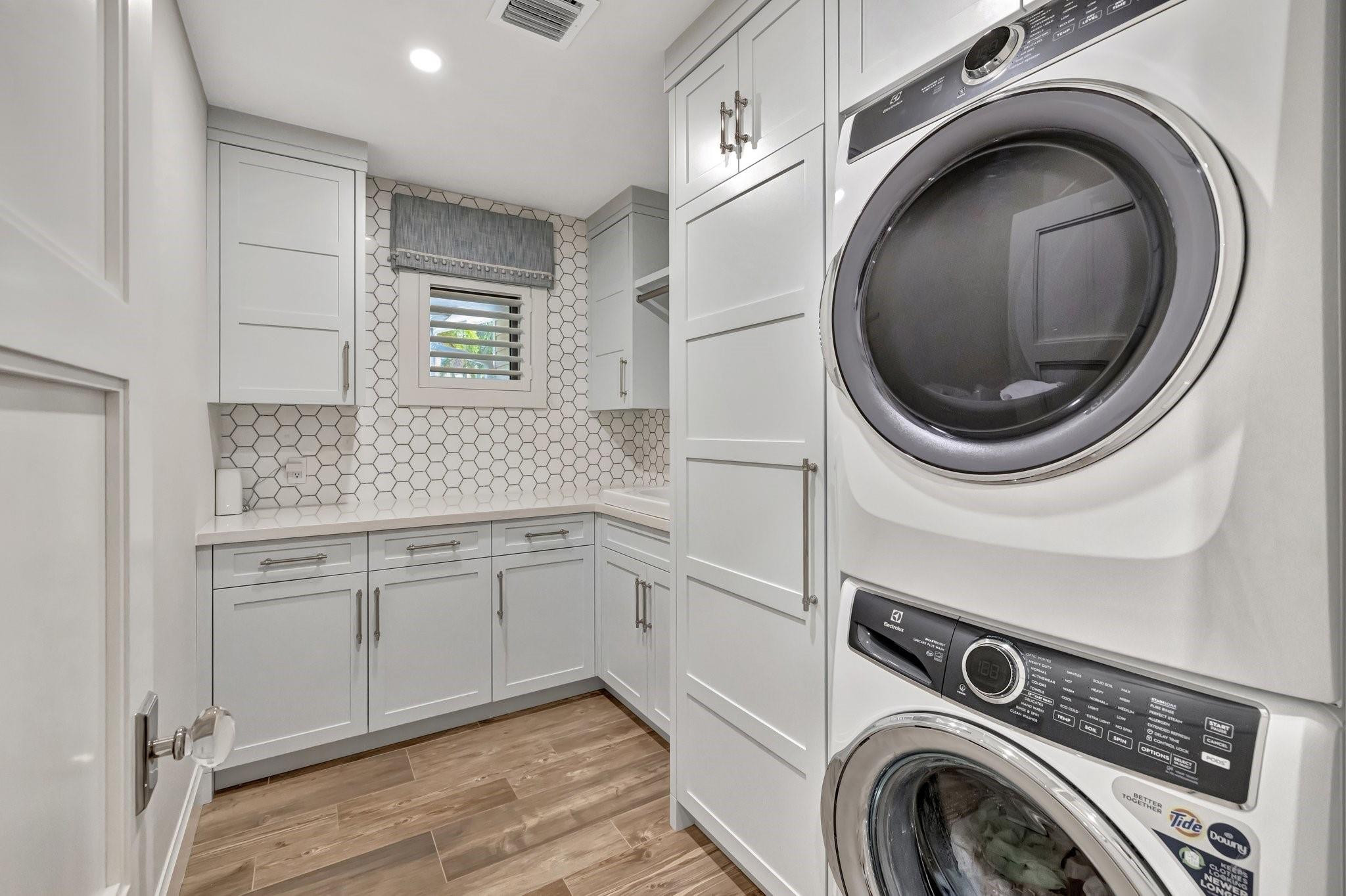 2501 NE 33rd Street