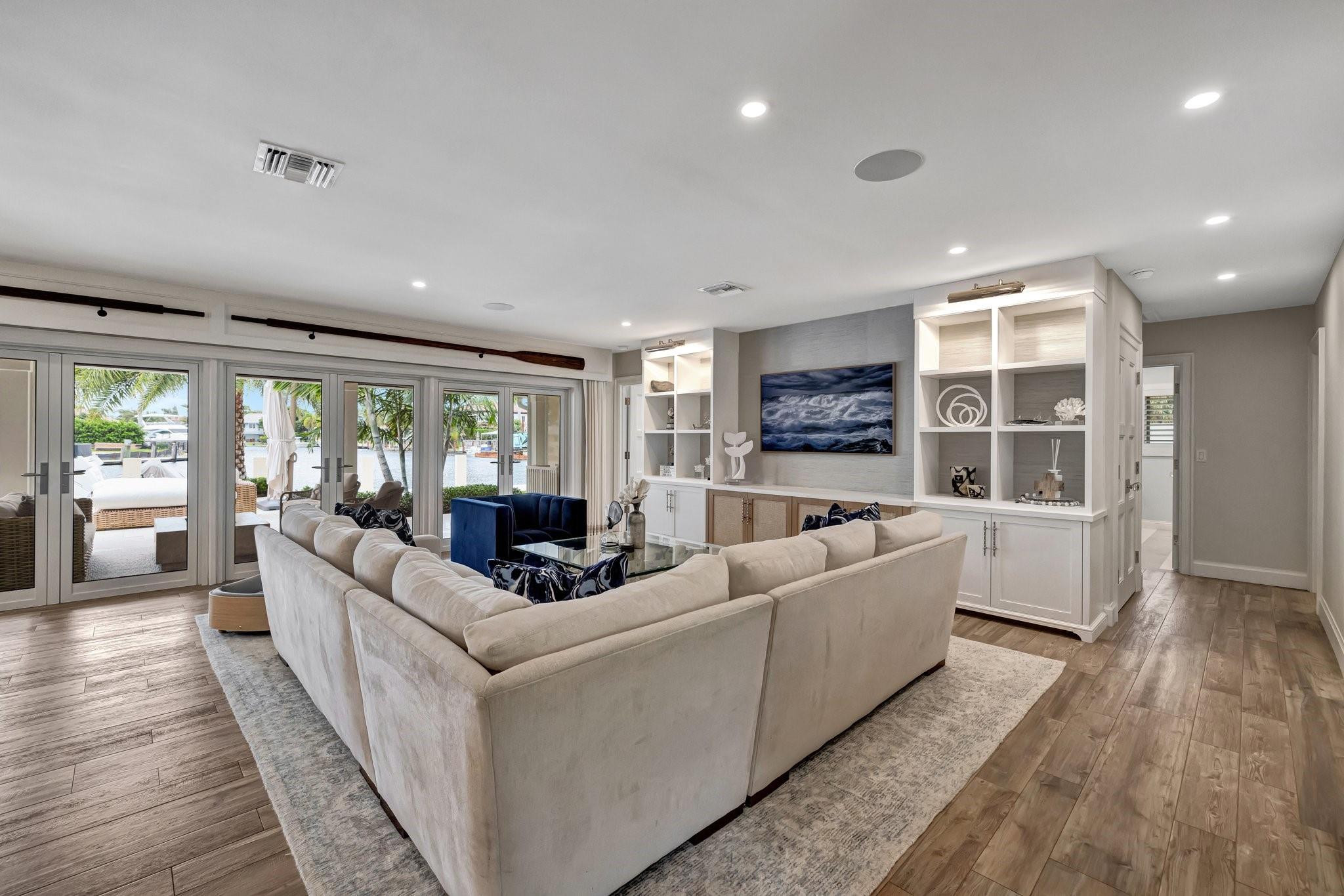 2501 NE 33rd Street