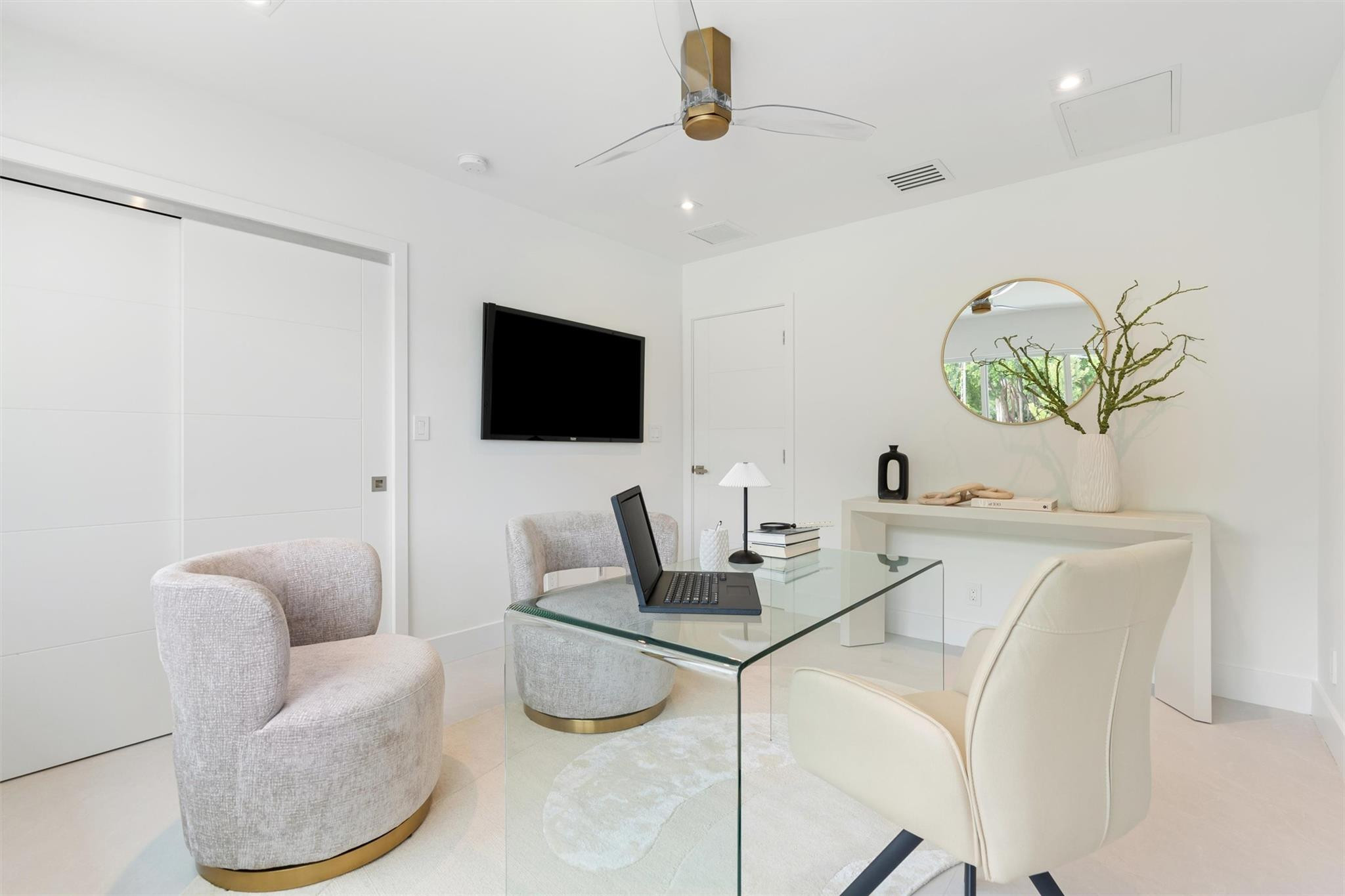 2000 Coral Gardens Drive