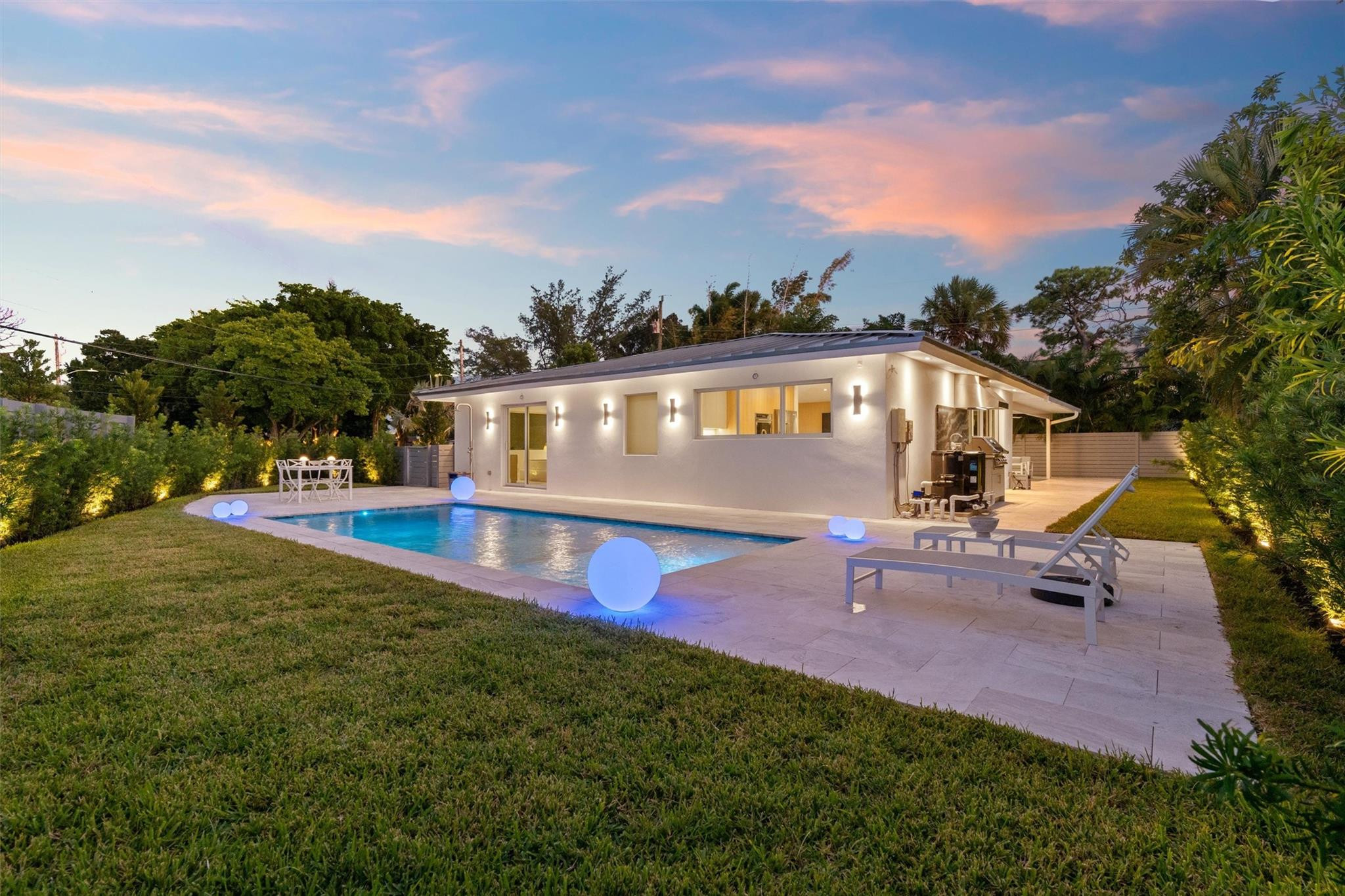 2000 Coral Gardens Drive