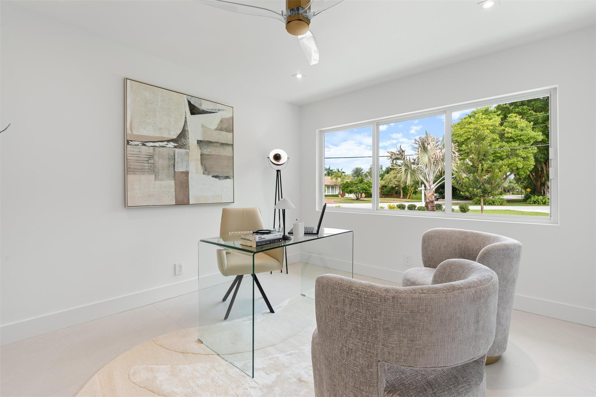 2000 Coral Gardens Drive