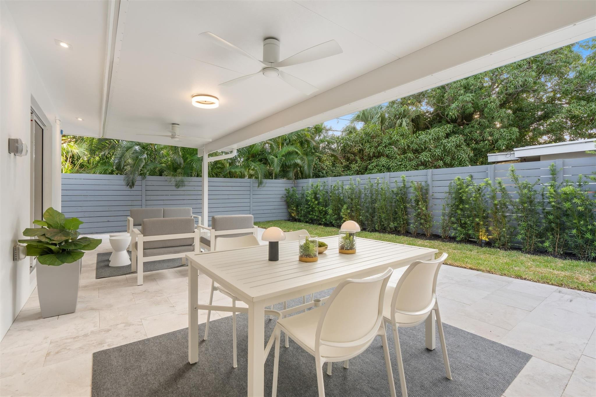 2000 Coral Gardens Drive