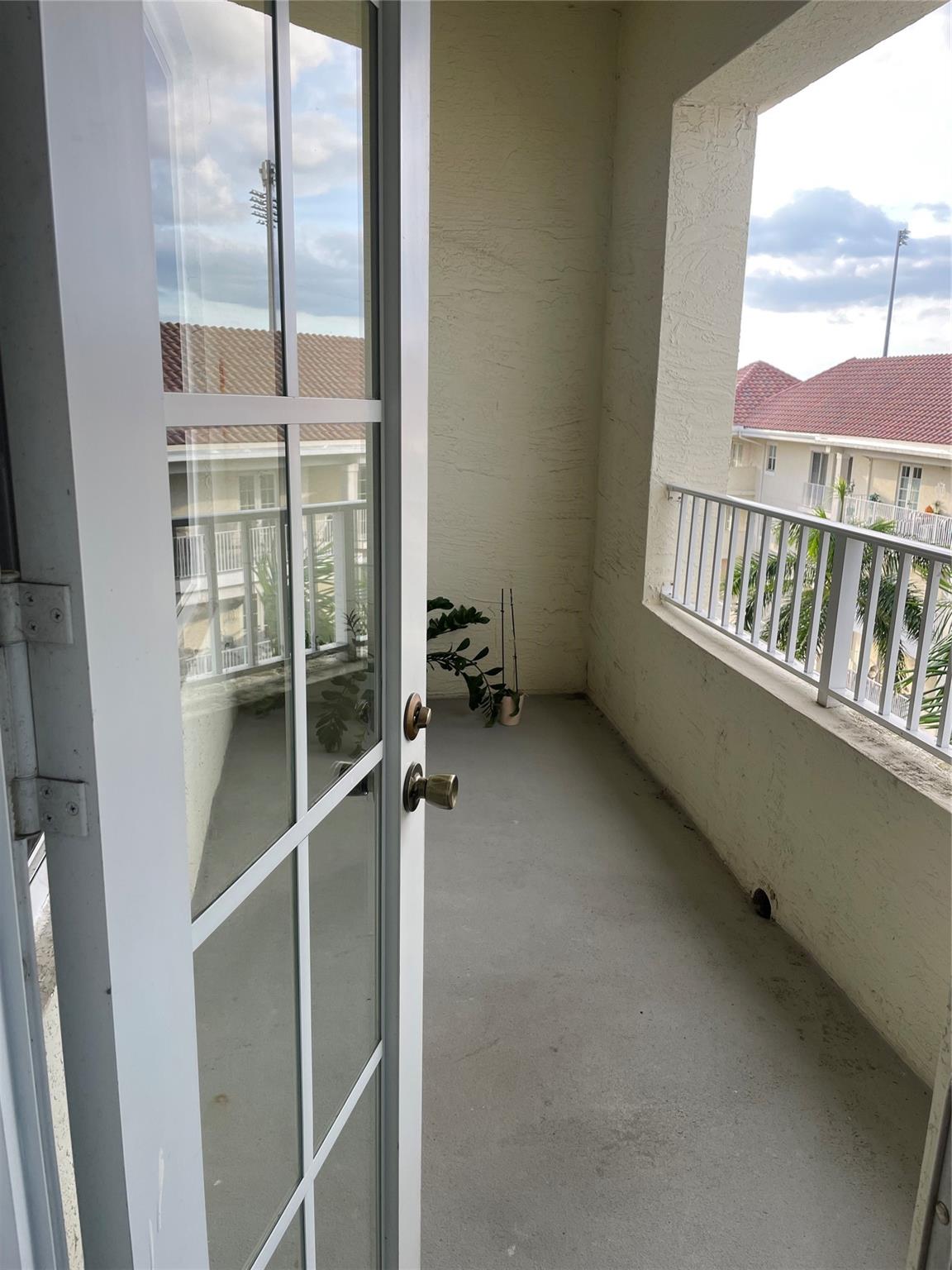 1200 Town Center DR. 506