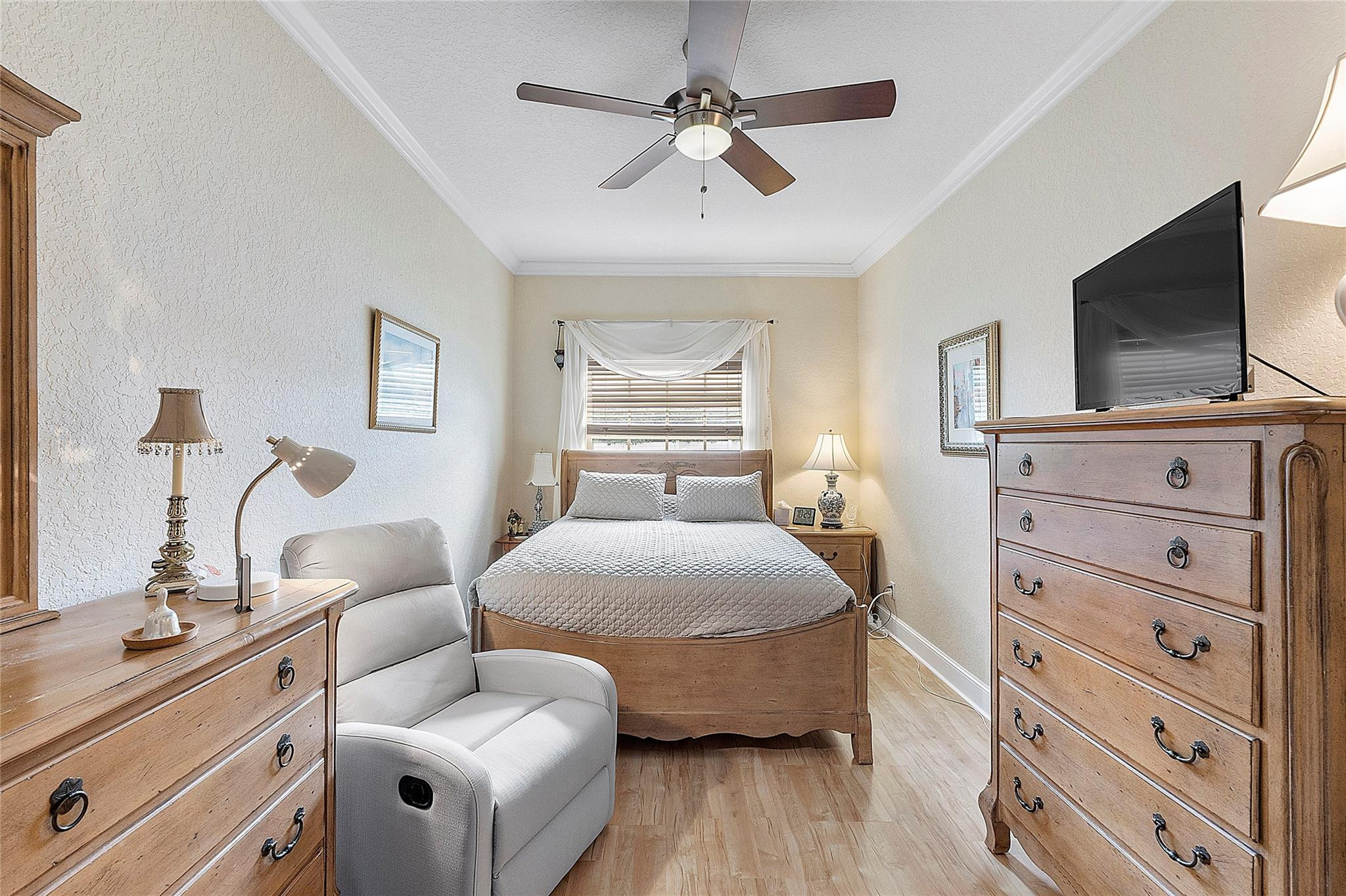 23453 Radient Ct