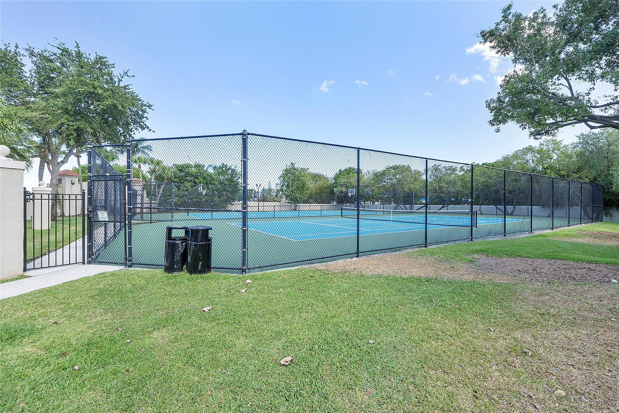 23453 Radient Ct