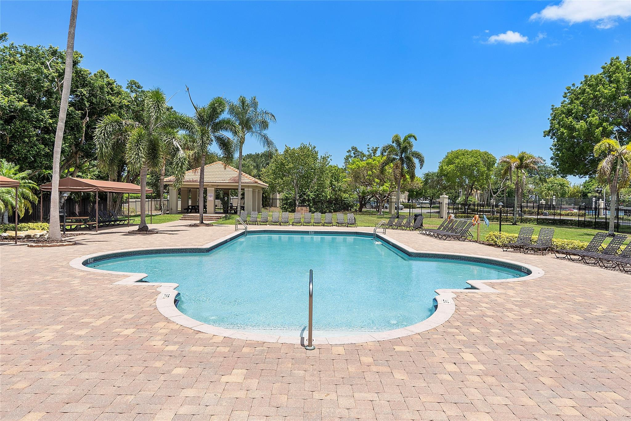 23453 Radient Ct