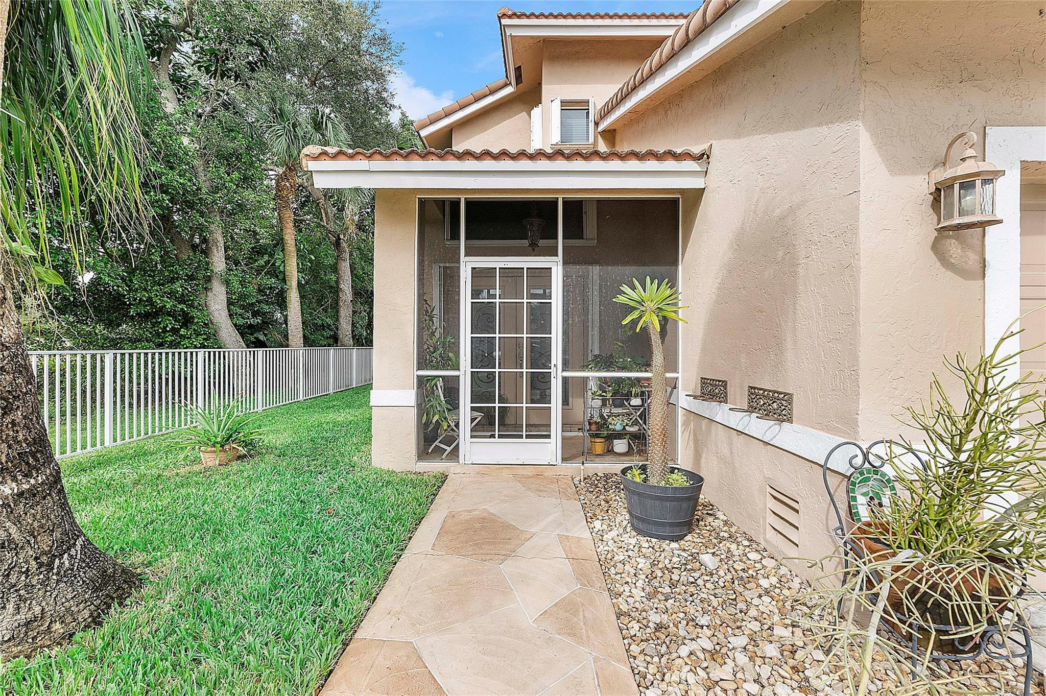 23453 Radient Ct