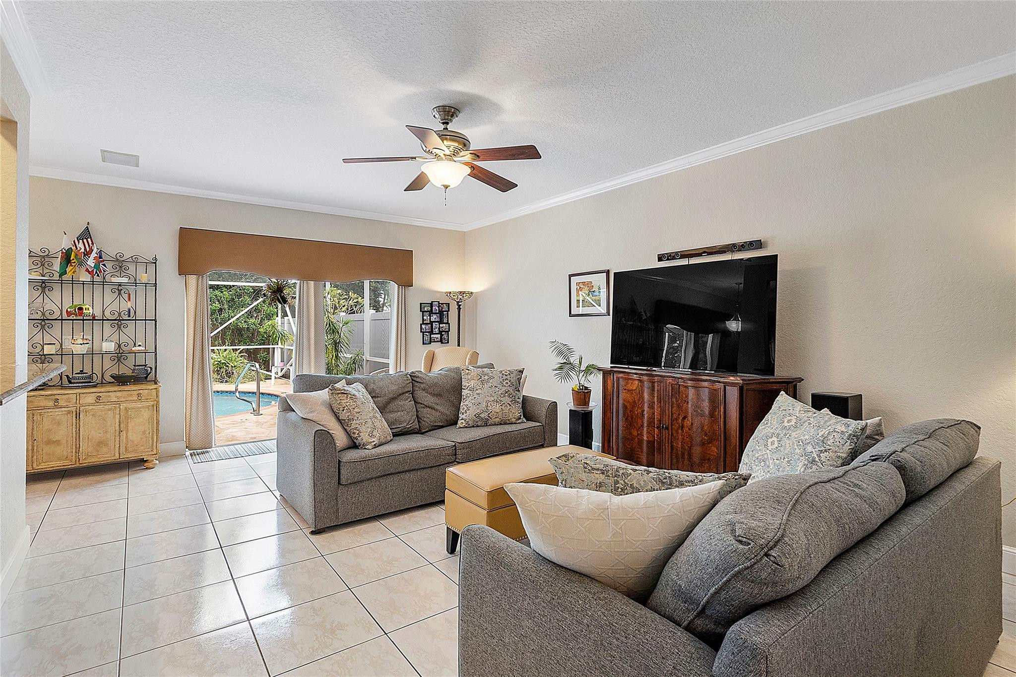 23453 Radient Ct