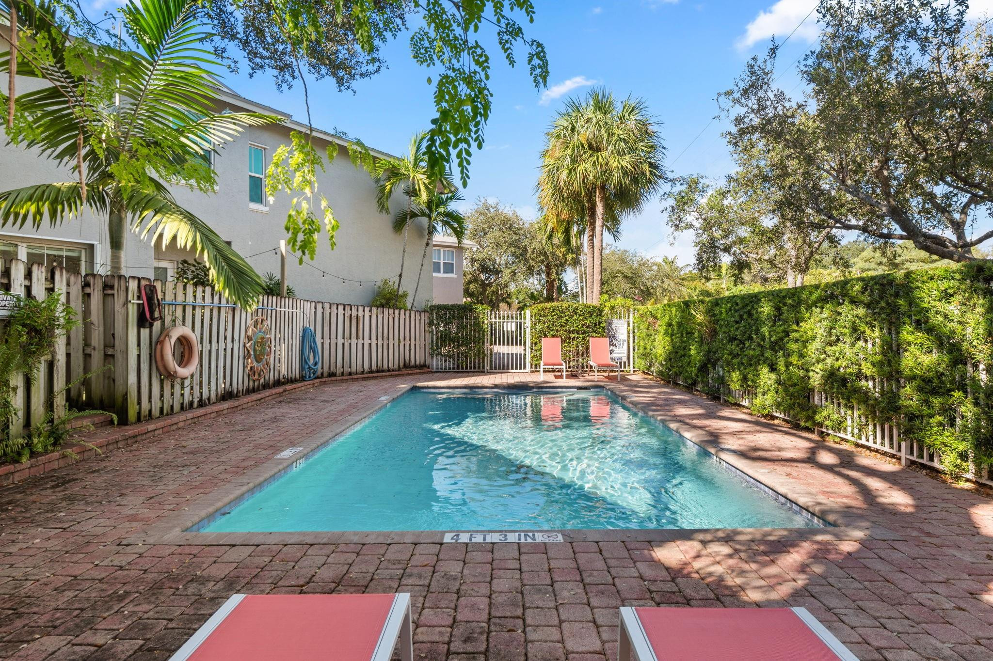 420 SW 14th Court