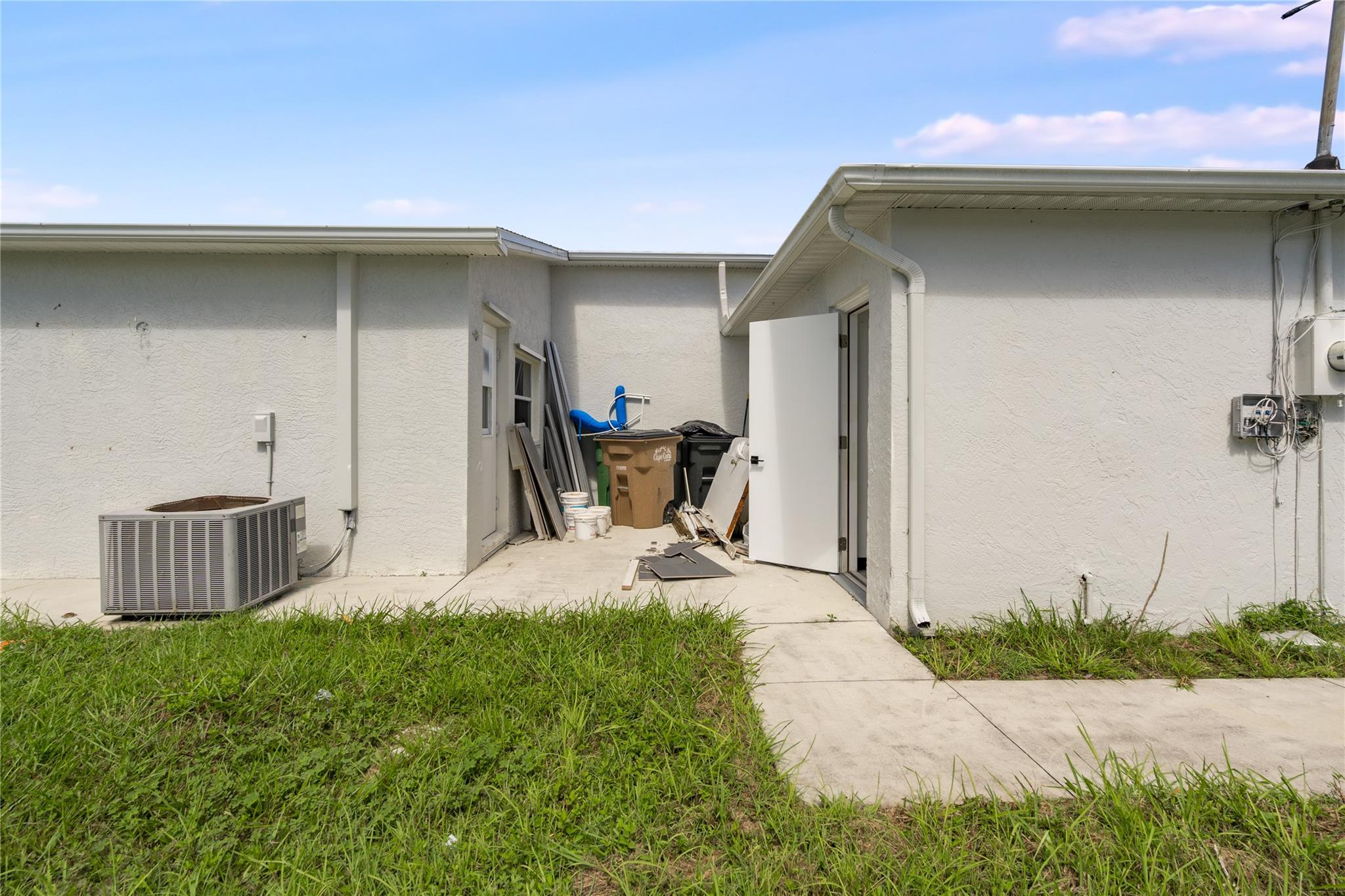 226 SE 6th Ter