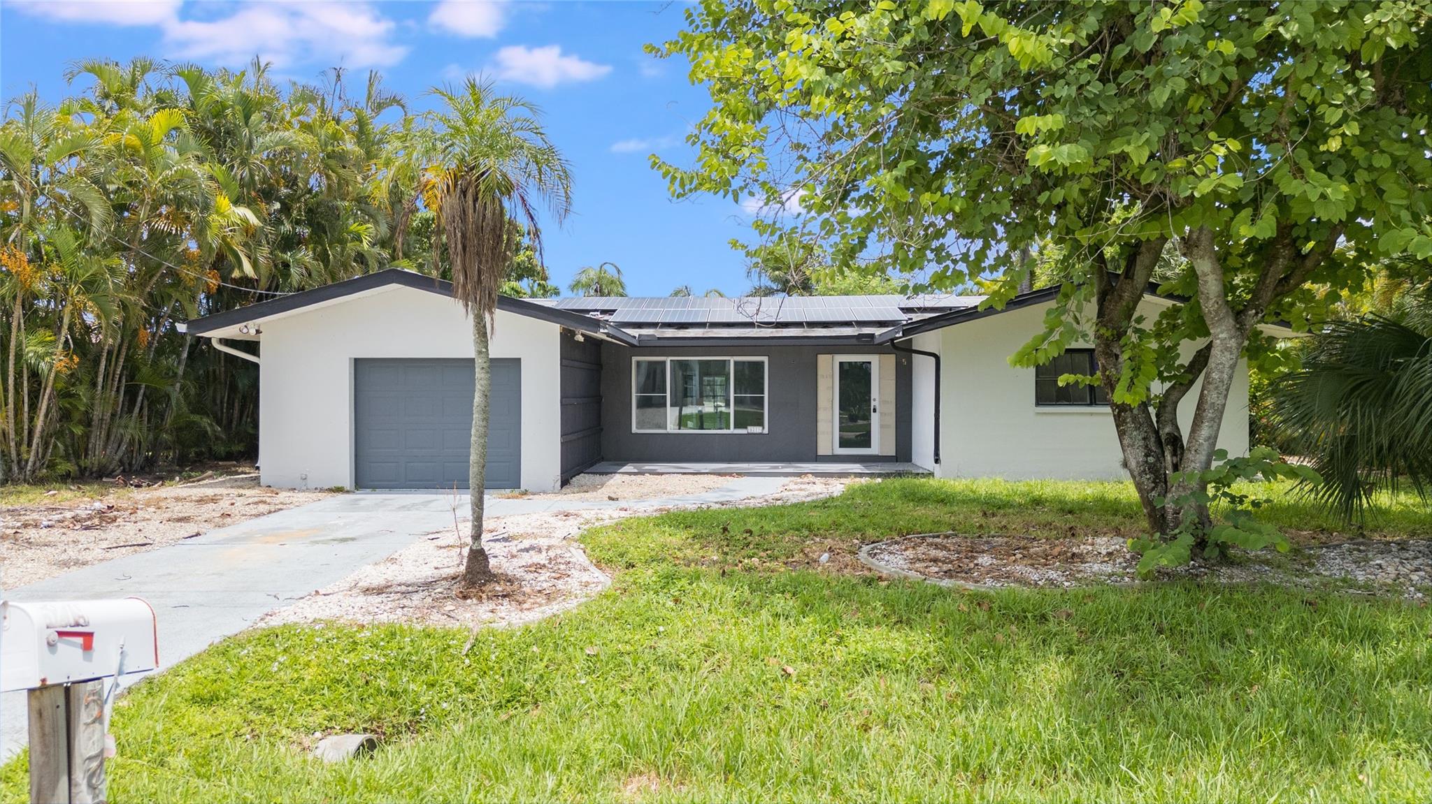 5279 Stratford Ct