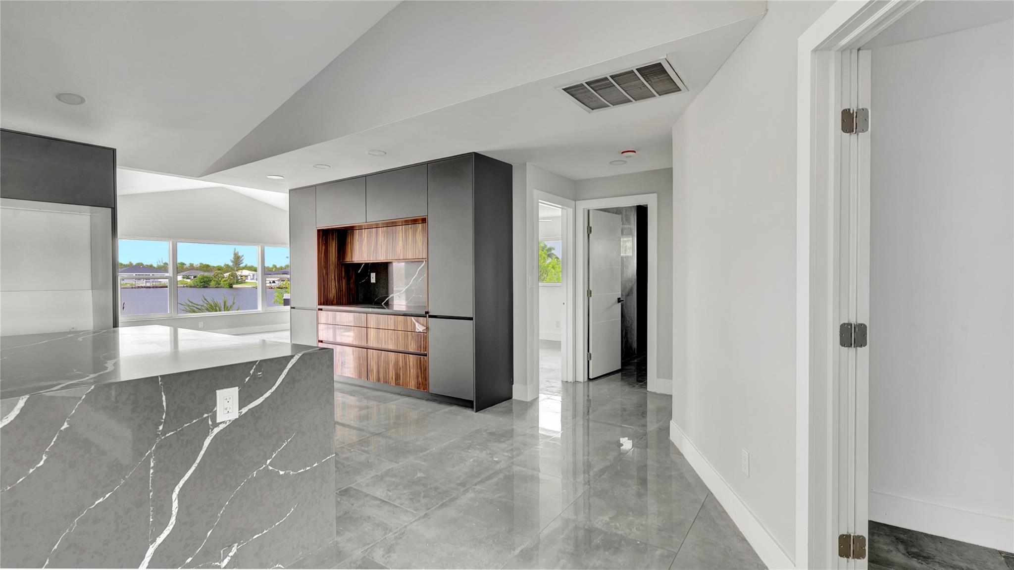 4209 NW 20th Ter