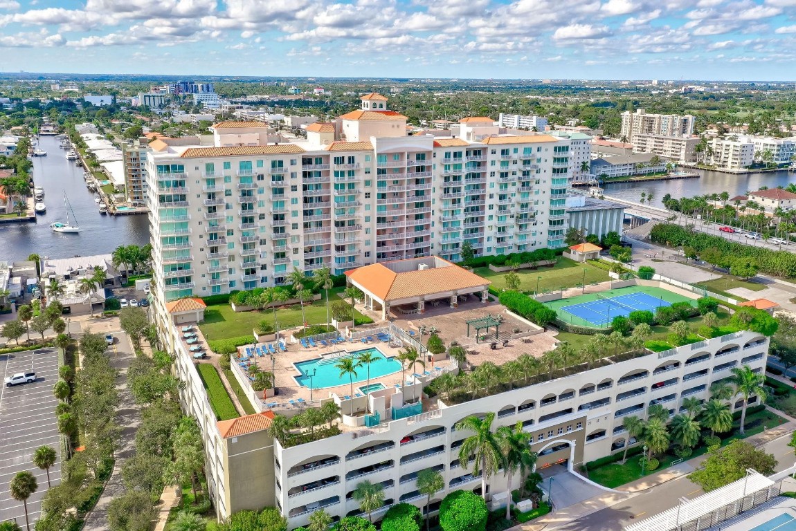 3020 NE 32nd Ave 1017