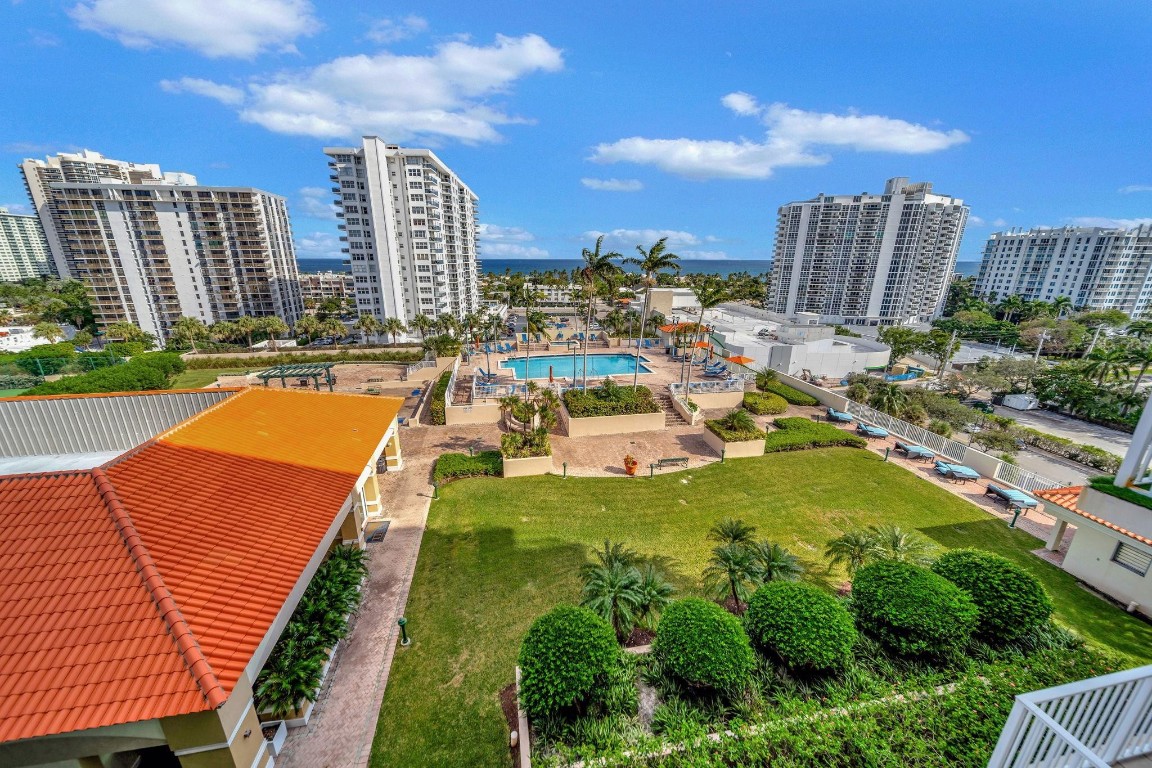 3020 NE 32nd Ave 1017