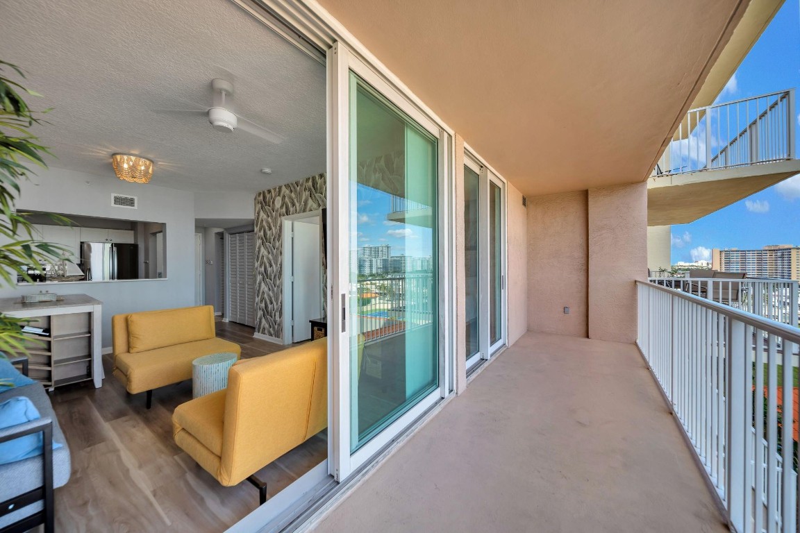 3020 NE 32nd Ave 1017