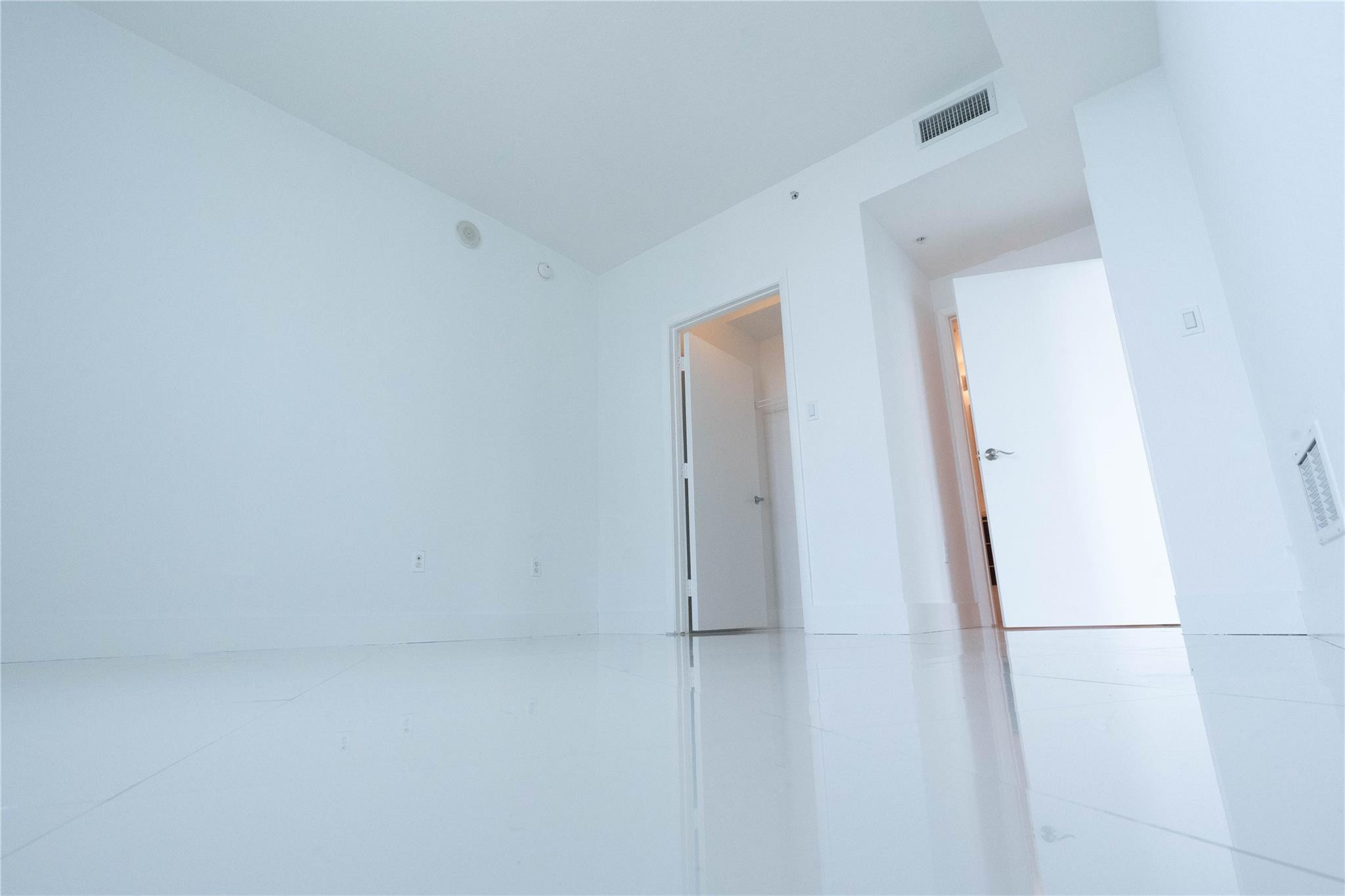 1900 N Bayshore Dr 2312