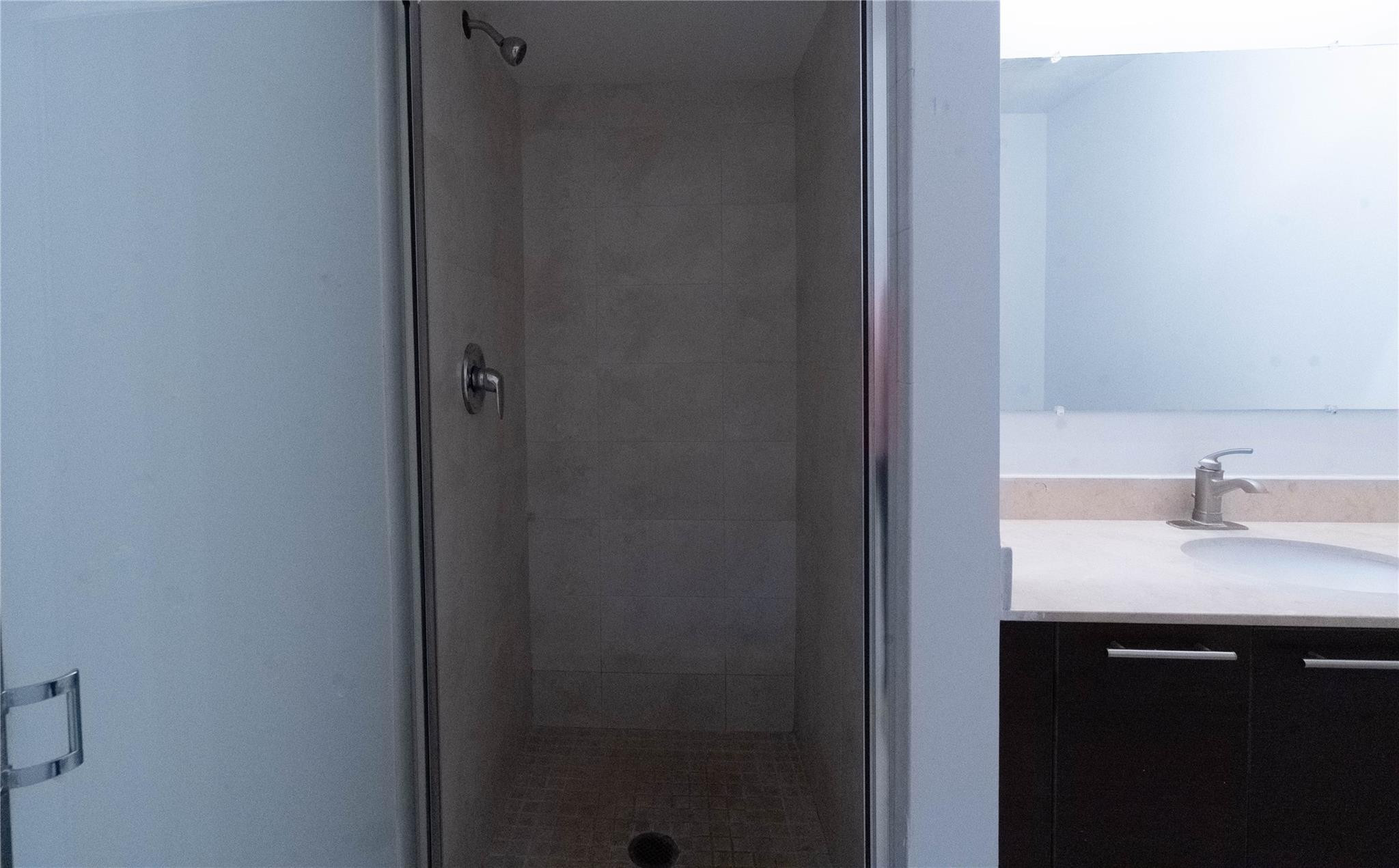 1900 N Bayshore Dr 2312