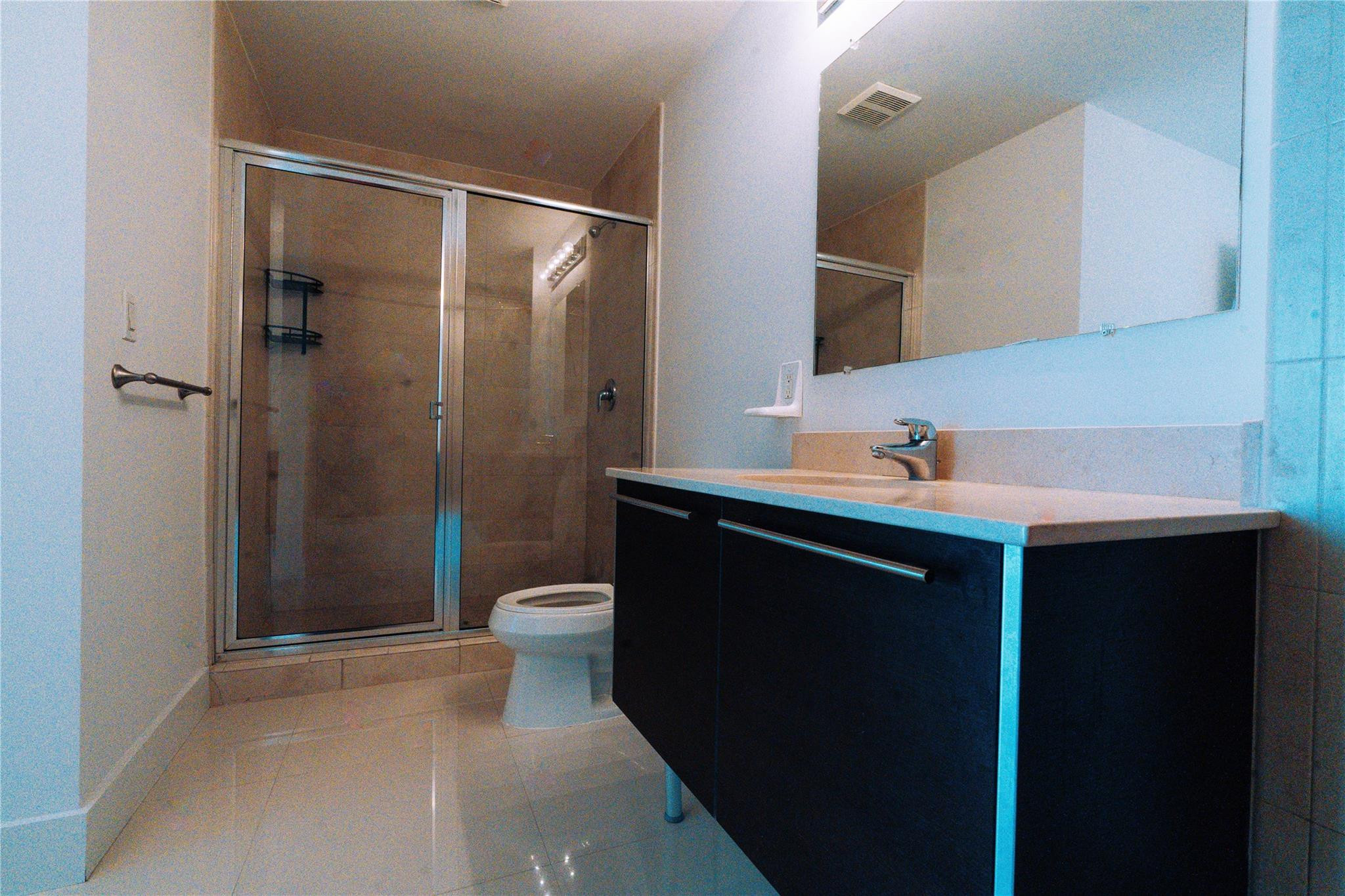 1900 N Bayshore Dr 2312