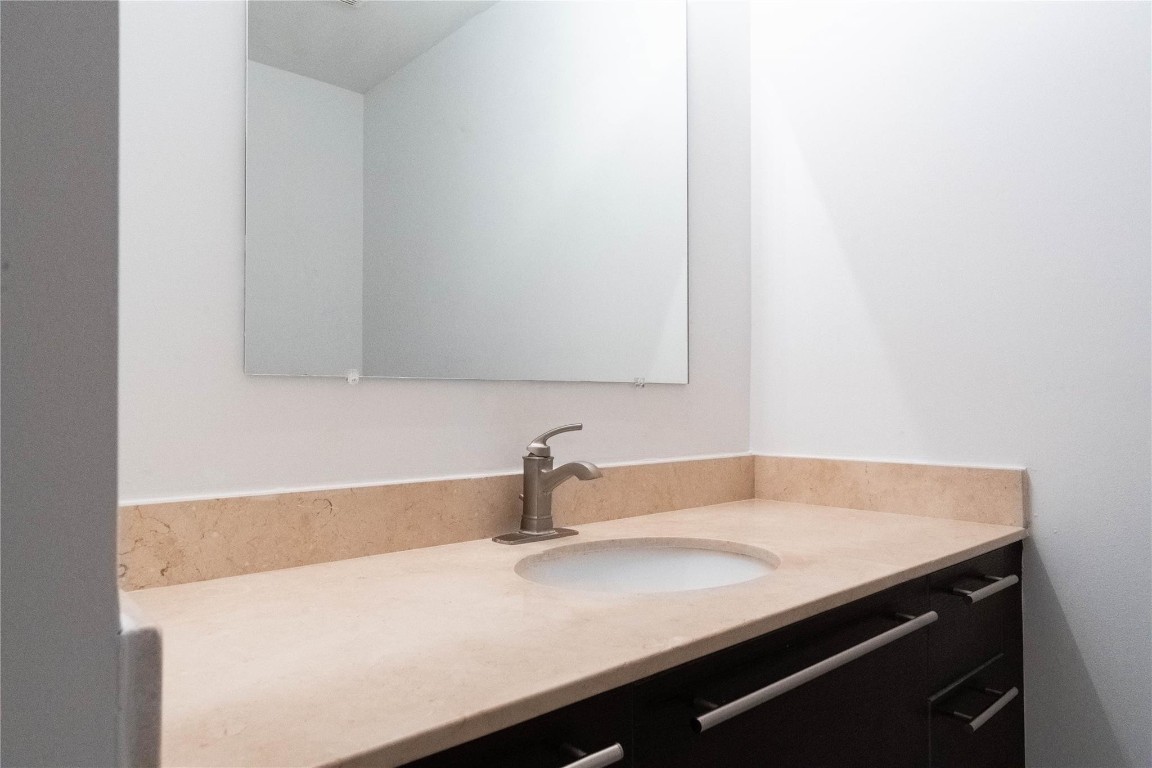 1900 N Bayshore Dr 2312