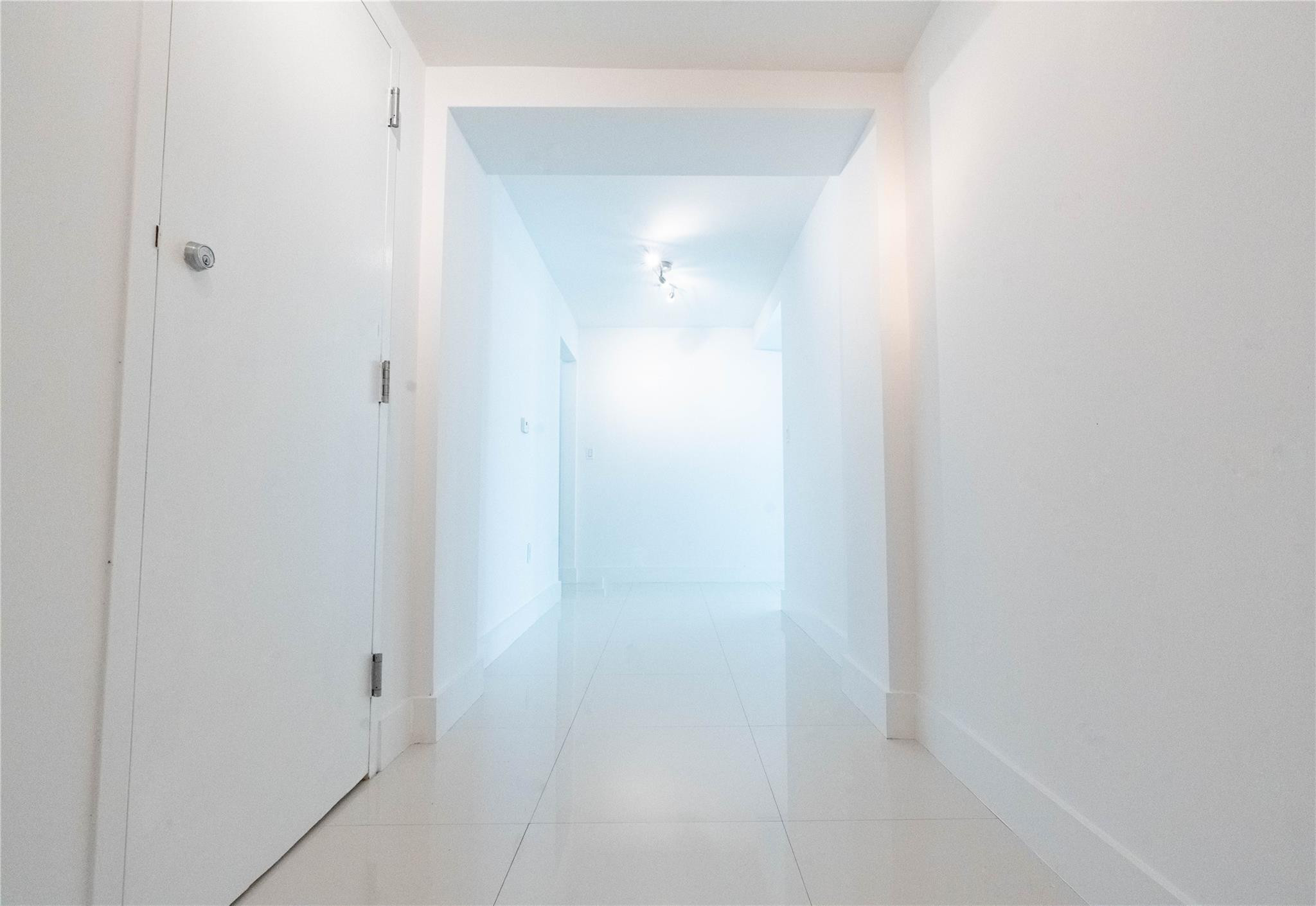 1900 N Bayshore Dr 2312