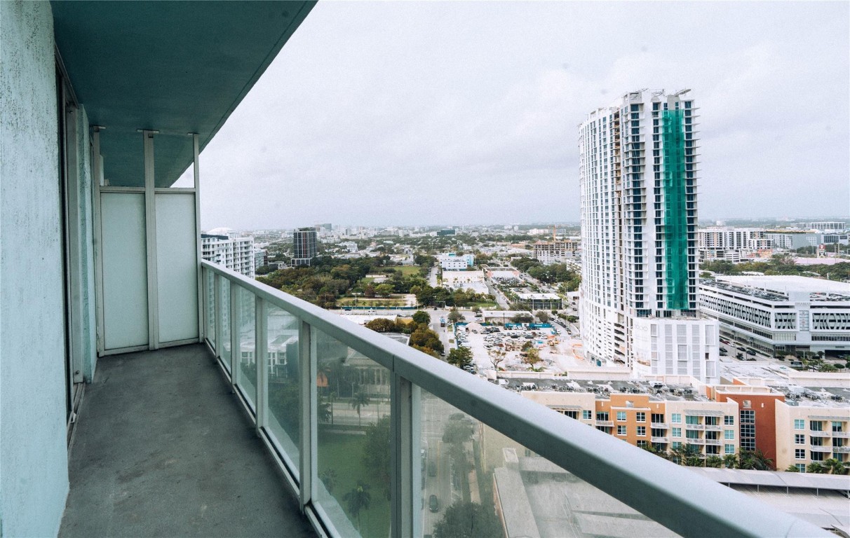 1900 N Bayshore Dr 2312