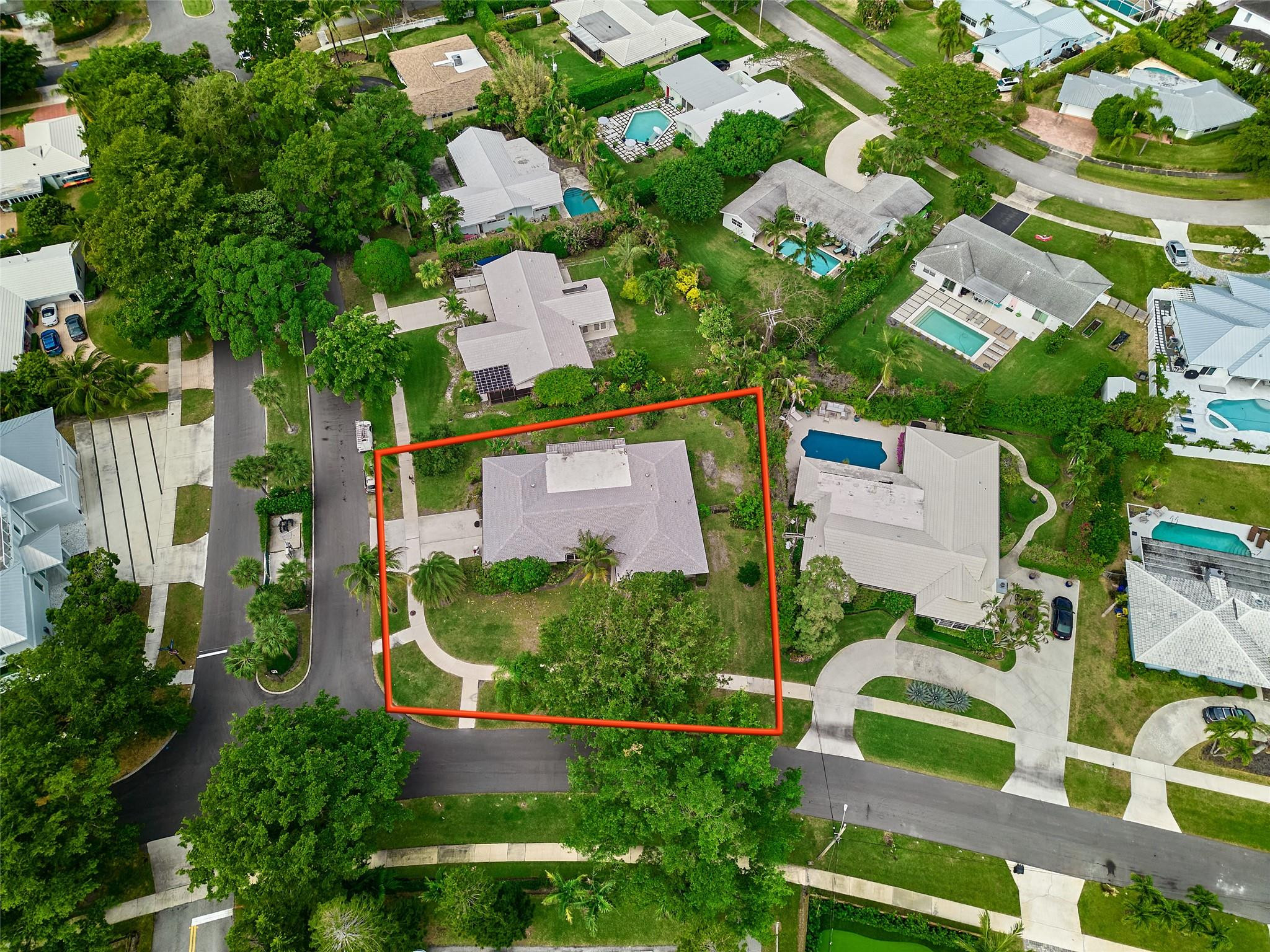 701 Lakeside Dr