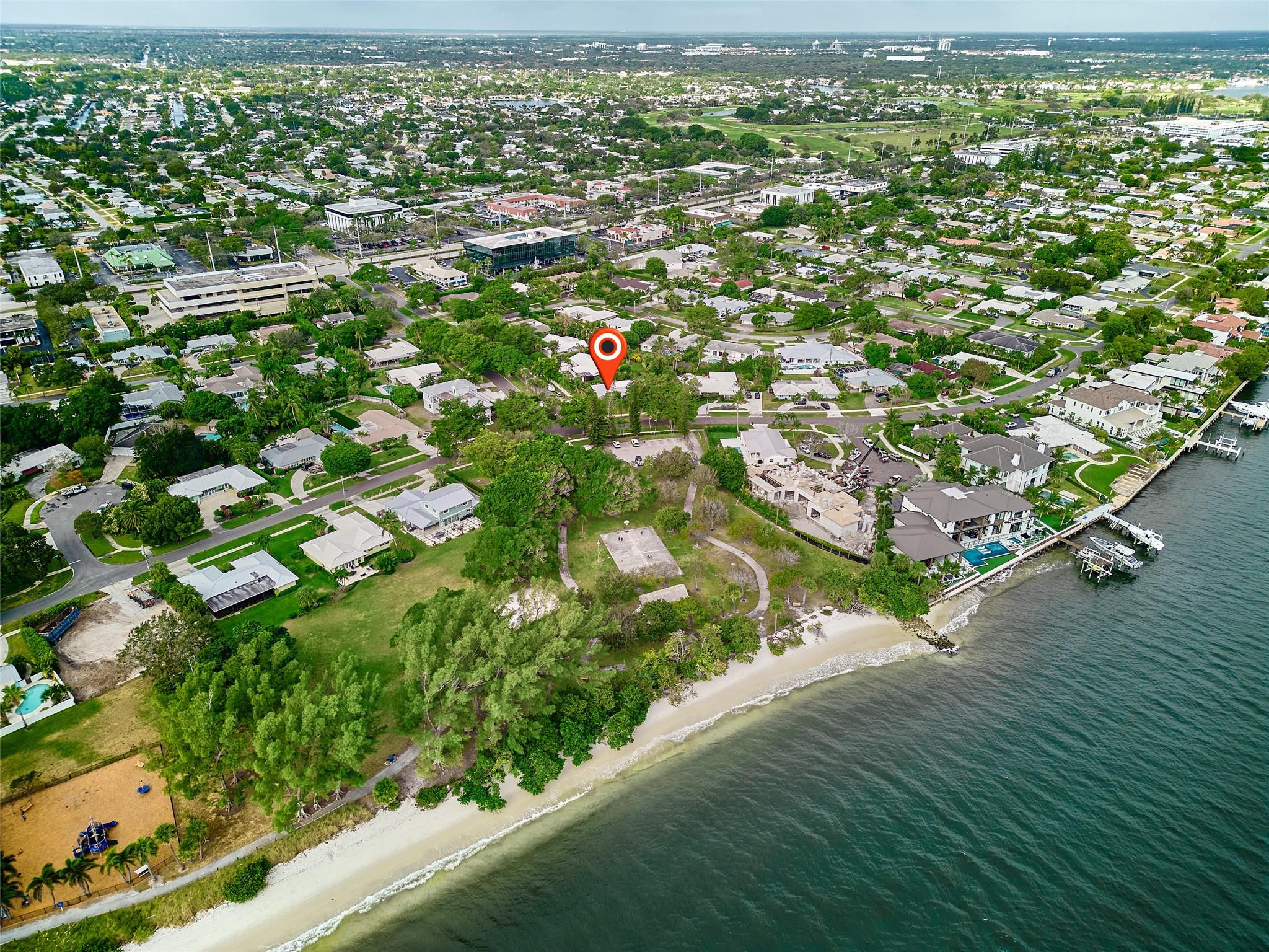701 Lakeside Dr