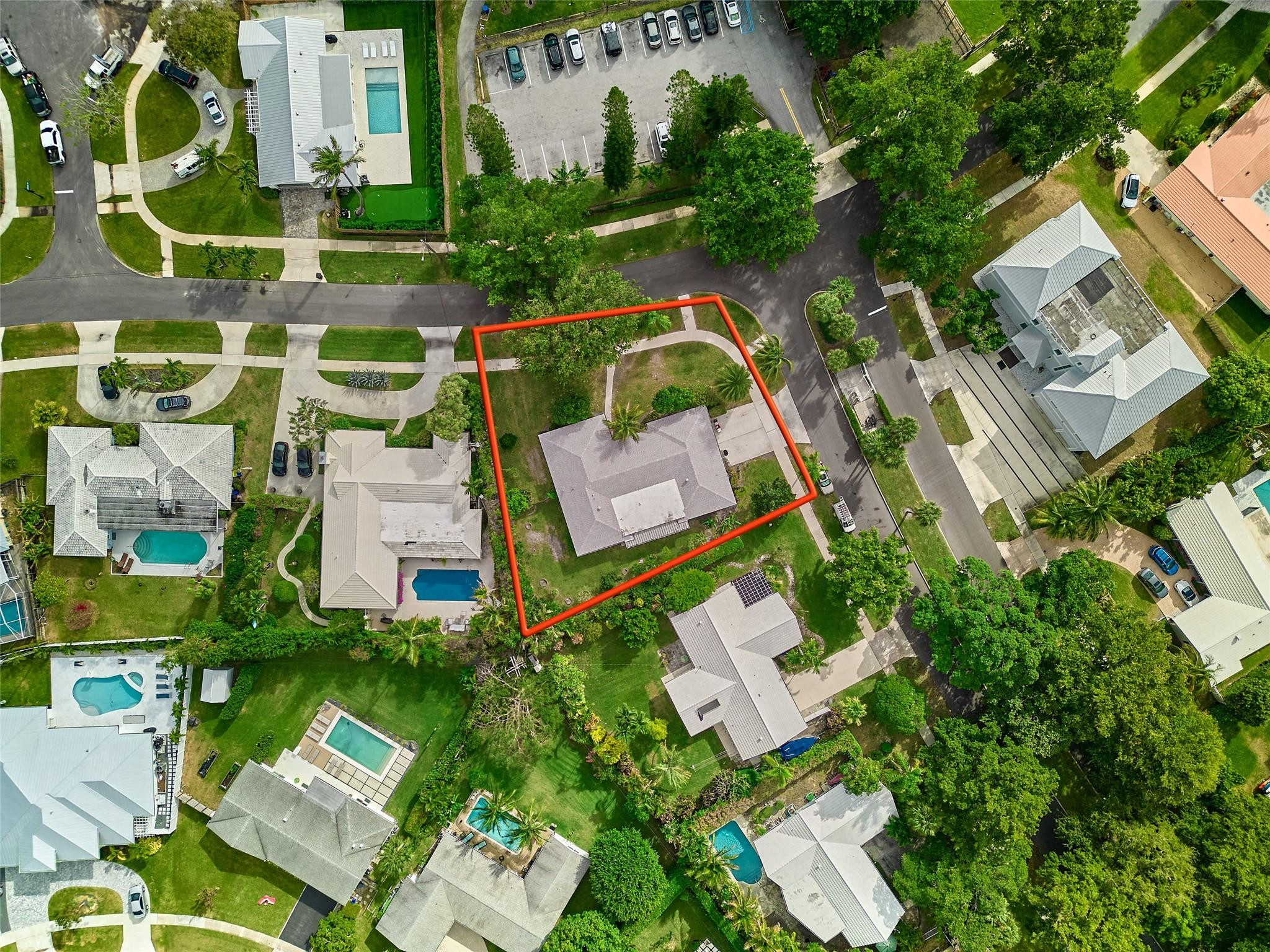 701 Lakeside Dr