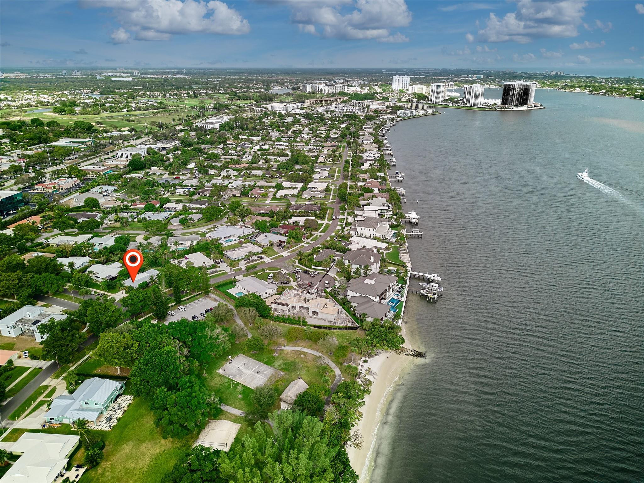 701 Lakeside Dr