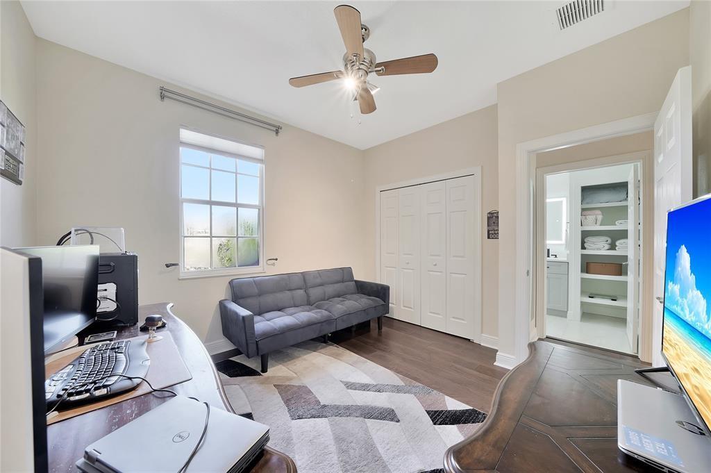5010 Dulce Ct