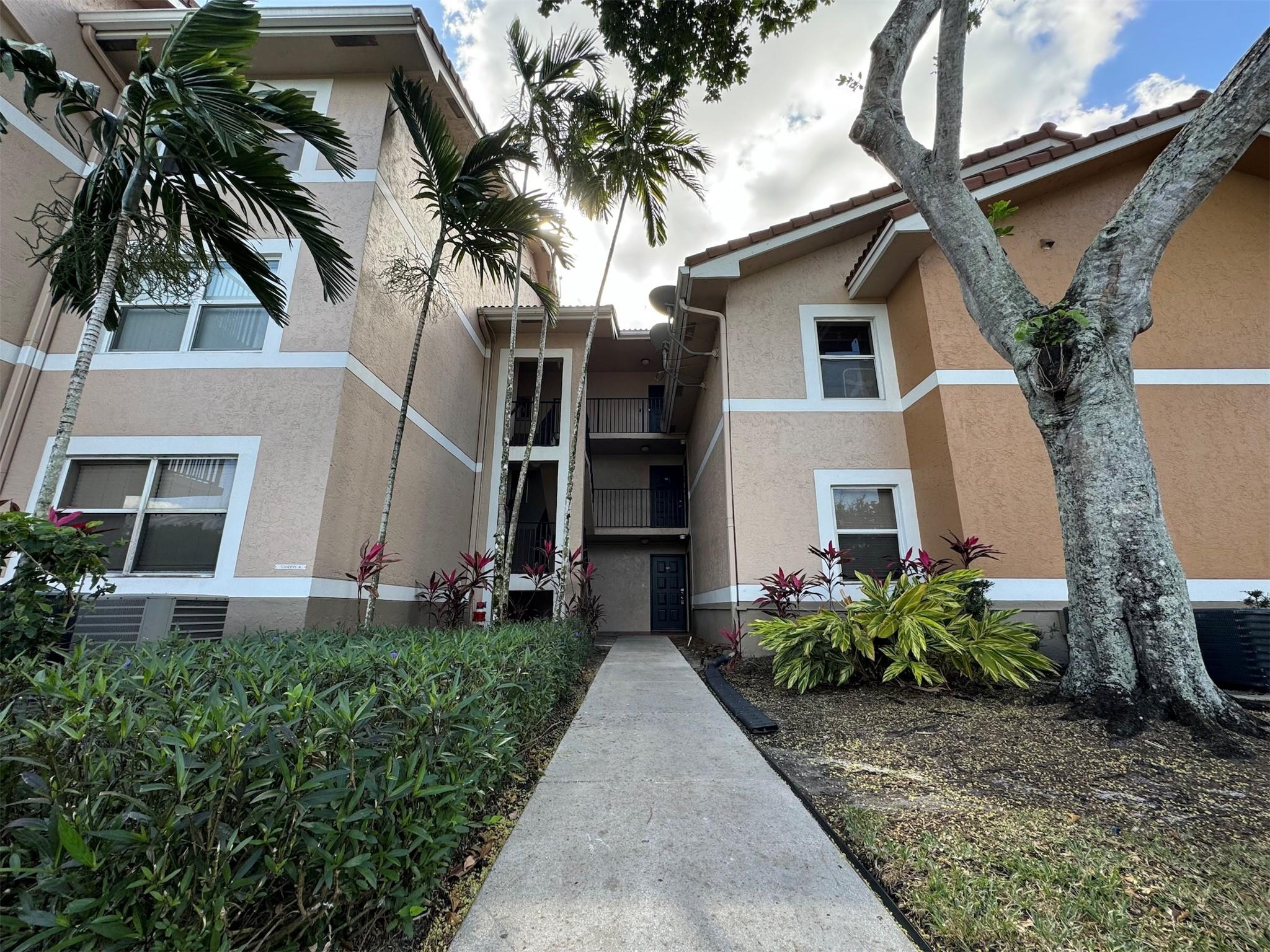 8891 Wiles Rd 108