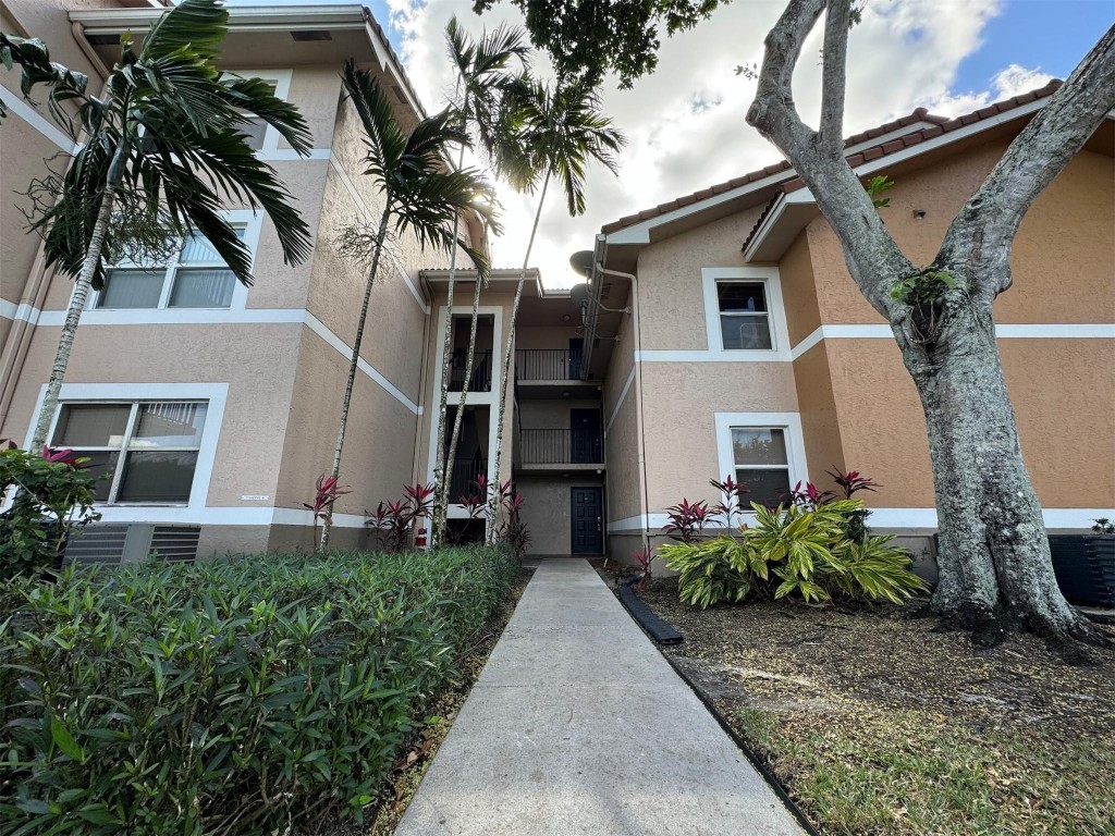 8891 Wiles Rd 108
