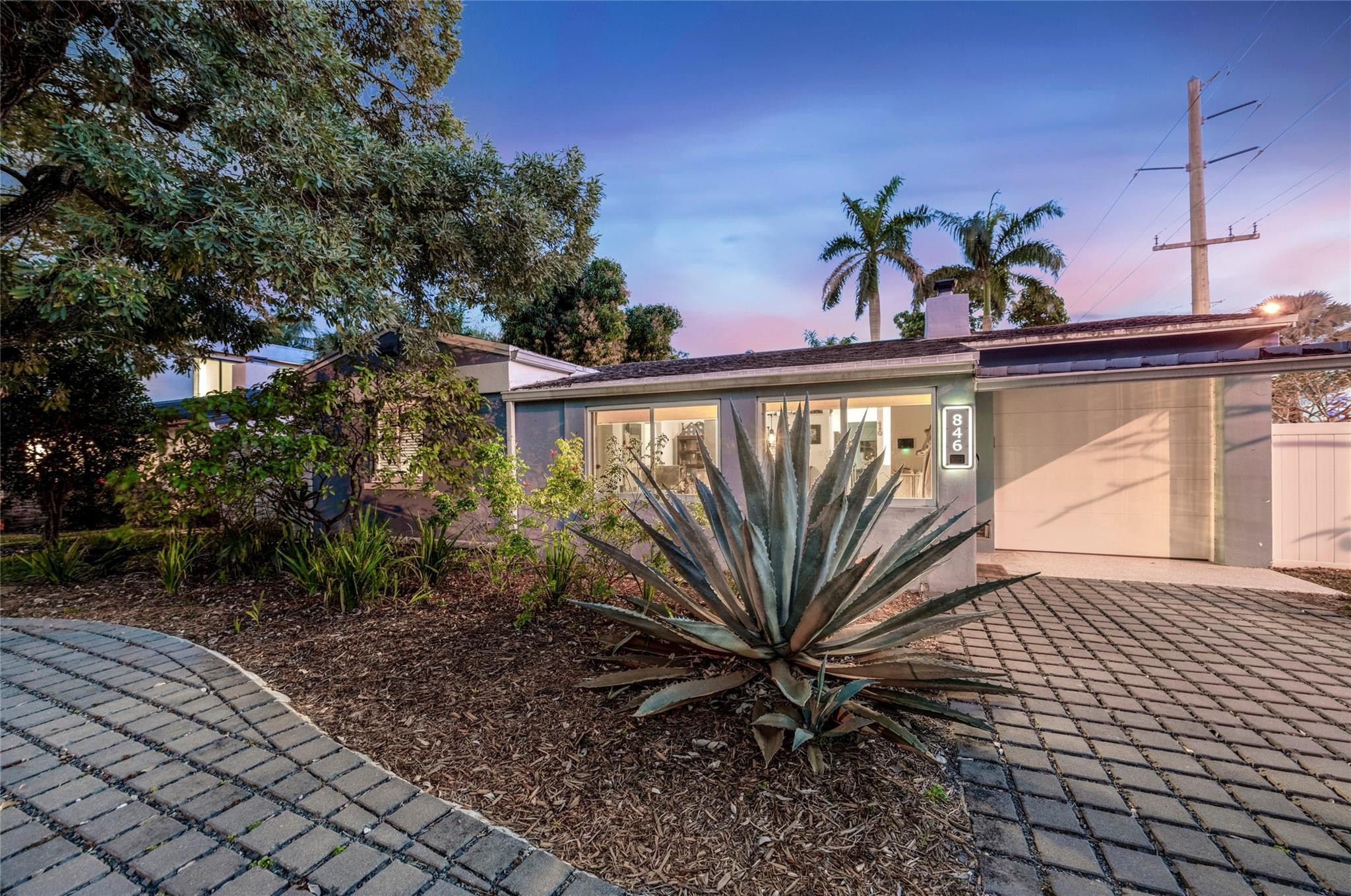 846 SW 9th Street