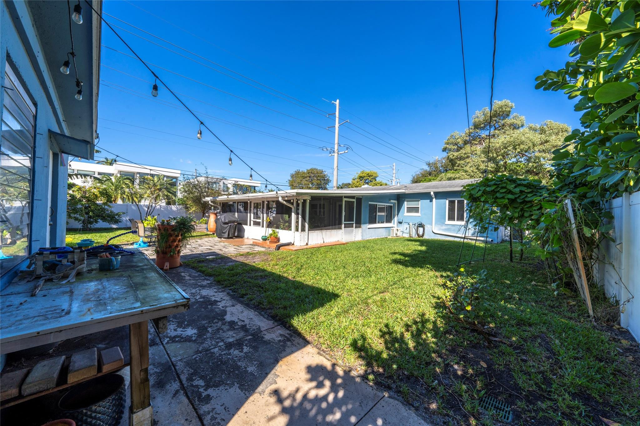 846 SW 9th Street