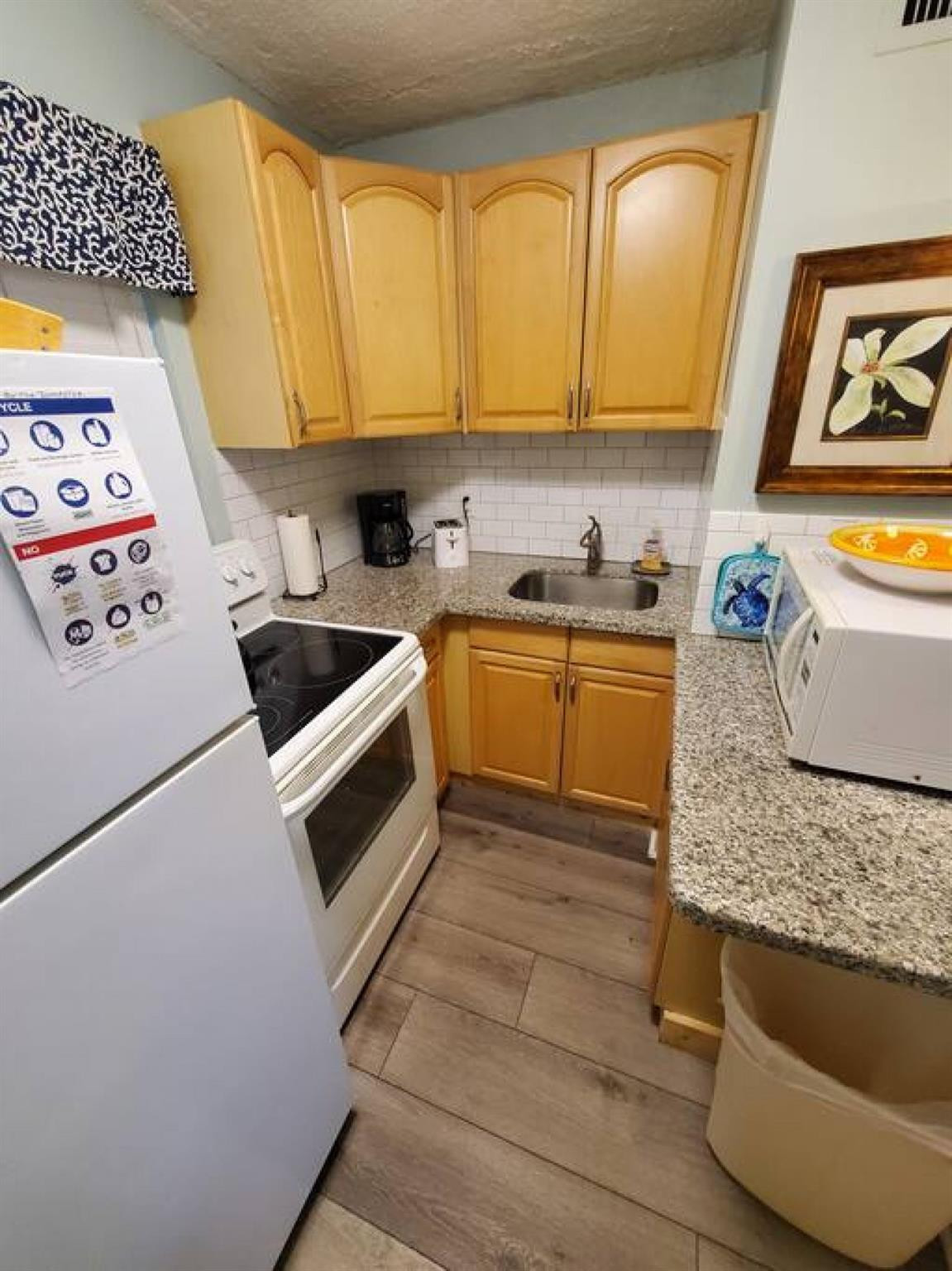 3225 NE 16th Street 9A