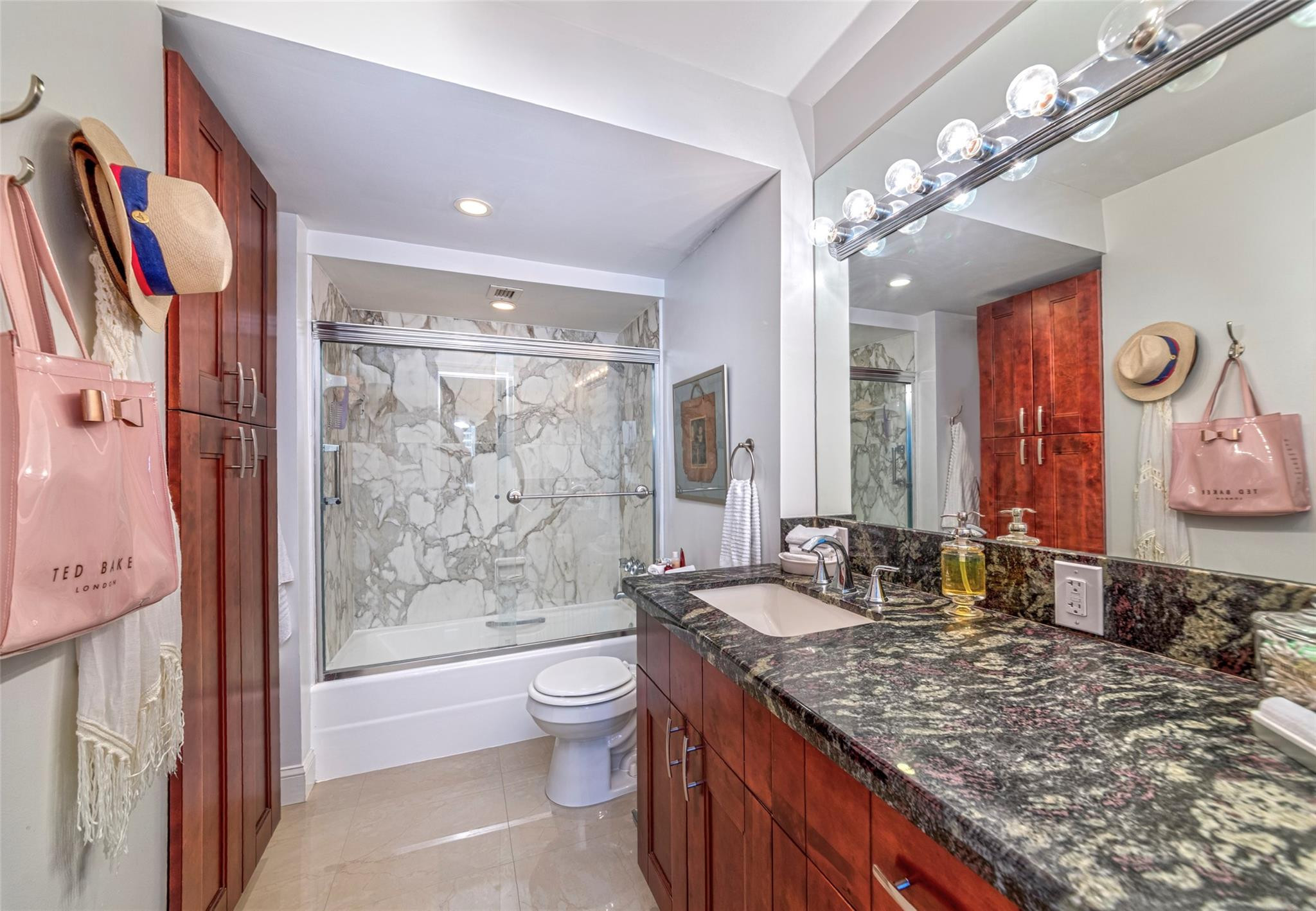 1500 S Ocean Boulevard 1006, Lauderdale-By-The-Sea Unit: 1006