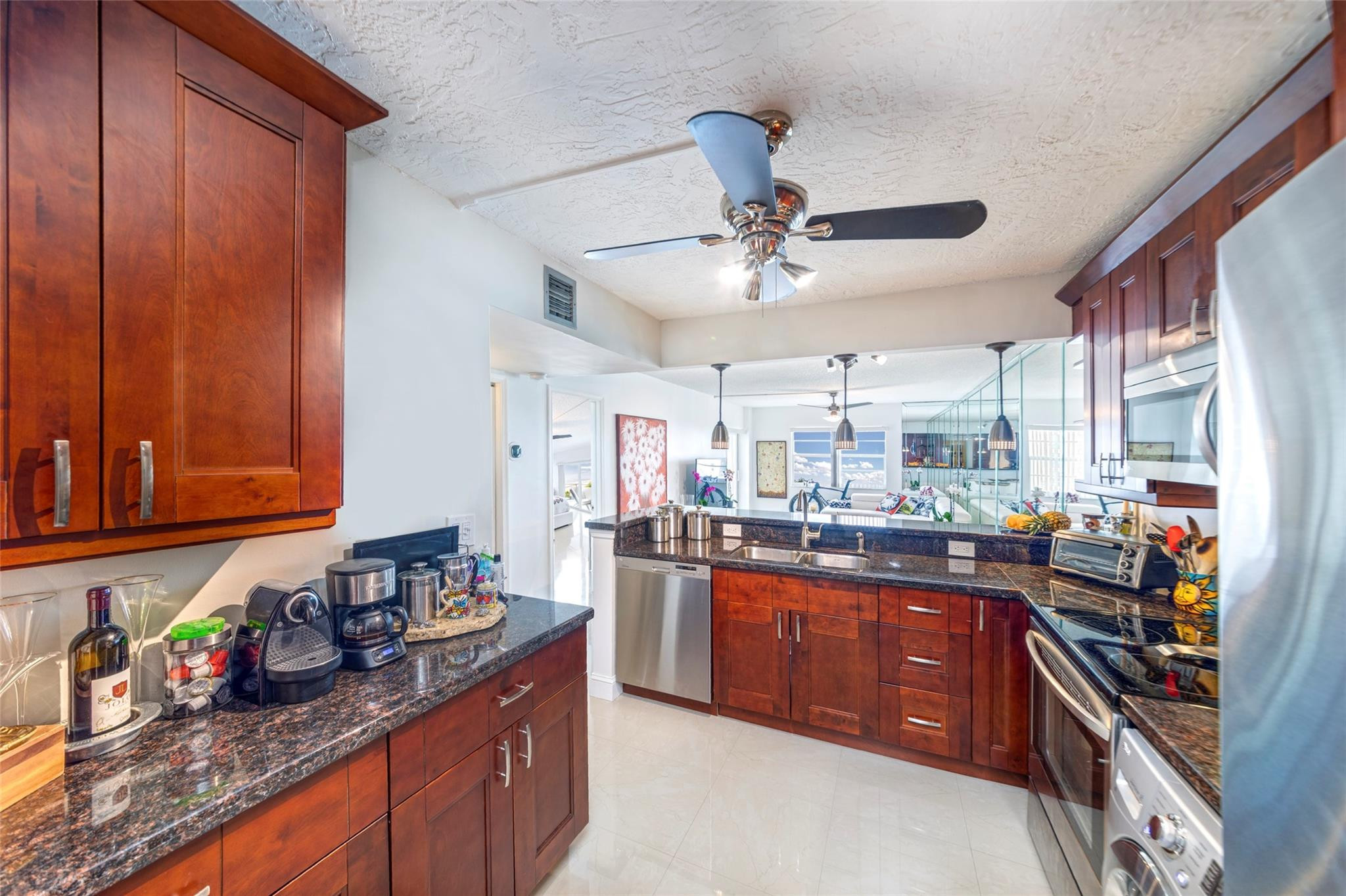1500 S Ocean Boulevard 1006, Lauderdale-By-The-Sea Unit: 1006