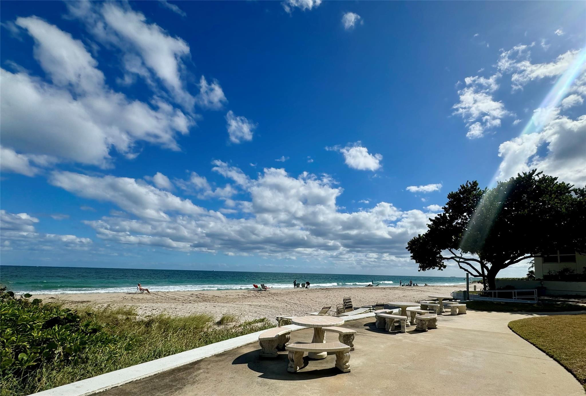 1500 S Ocean Boulevard 1006, Lauderdale-By-The-Sea Unit: 1006