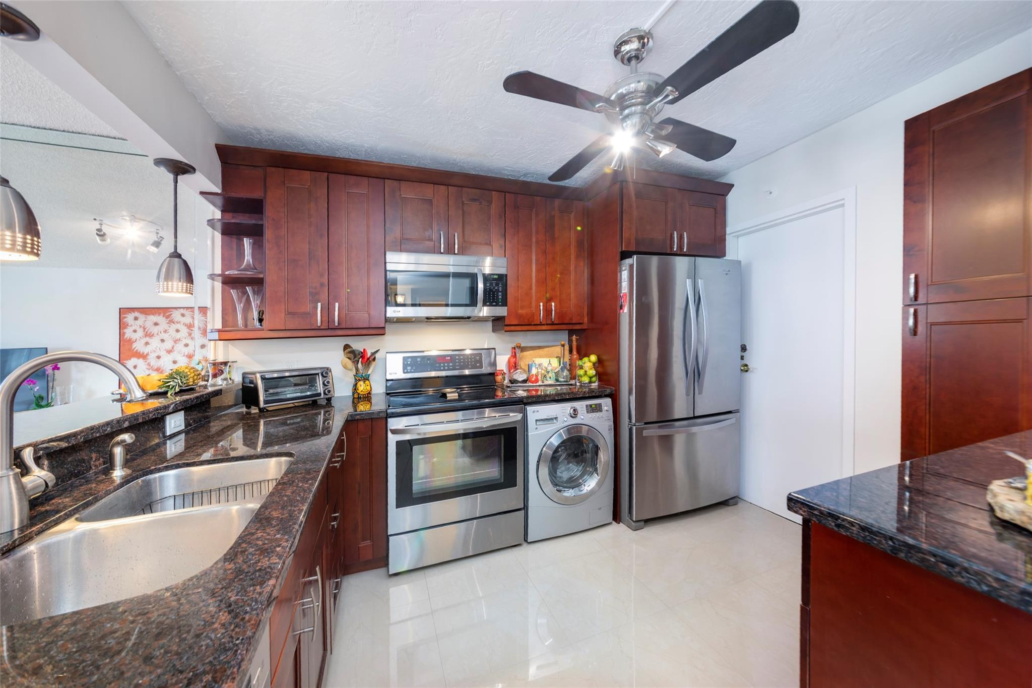 1500 S Ocean Boulevard 1006, Lauderdale-By-The-Sea Unit: 1006