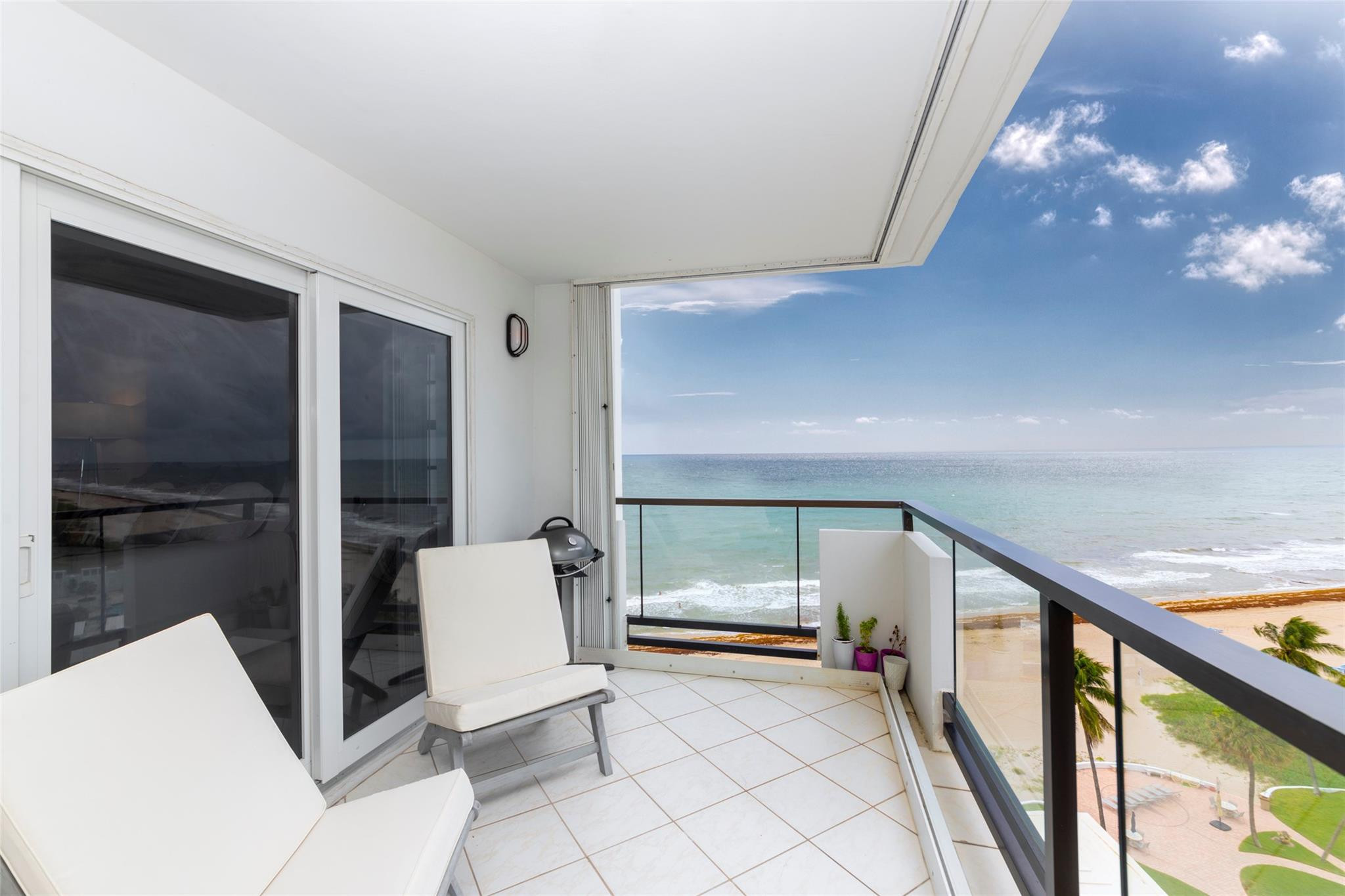 1500 S Ocean Boulevard 1006, Lauderdale-By-The-Sea Unit: 1006