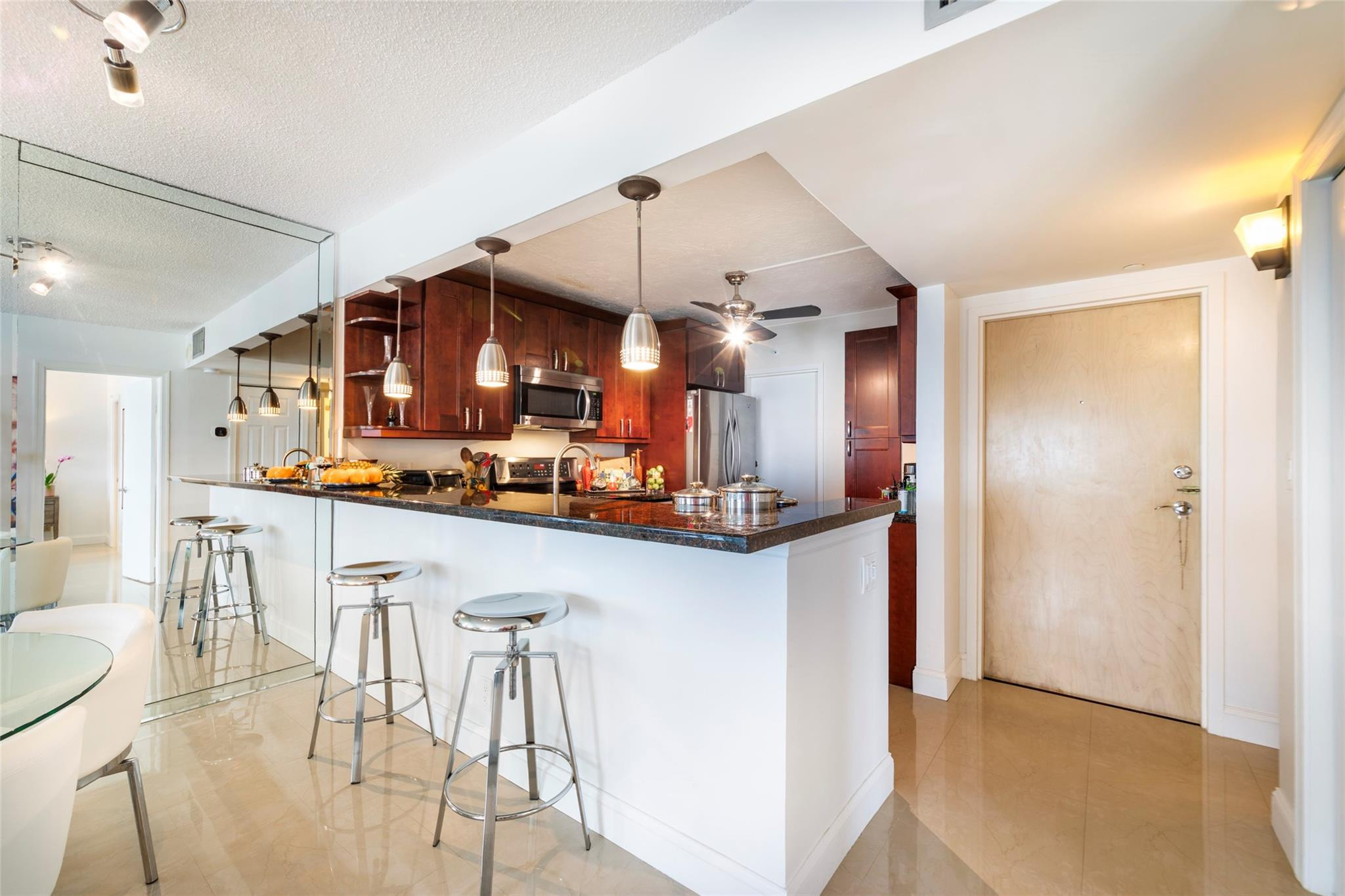1500 S Ocean Boulevard 1006, Lauderdale-By-The-Sea Unit: 1006