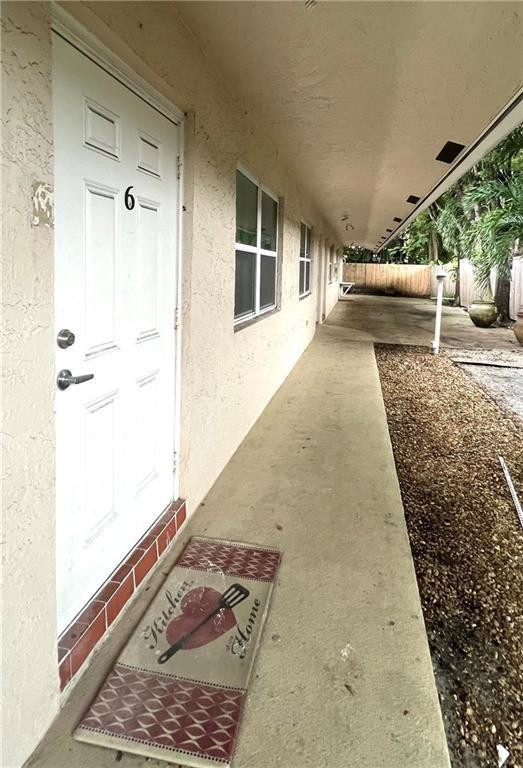 810 SE 18th Street 6