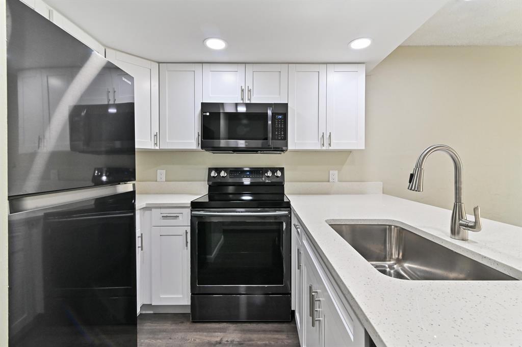 3460 NE 13th Ave