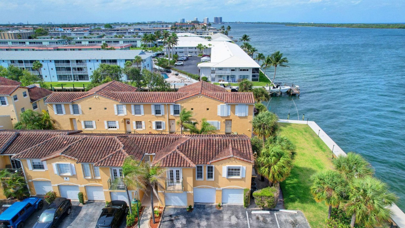 1155 Lake Shore Dr 205