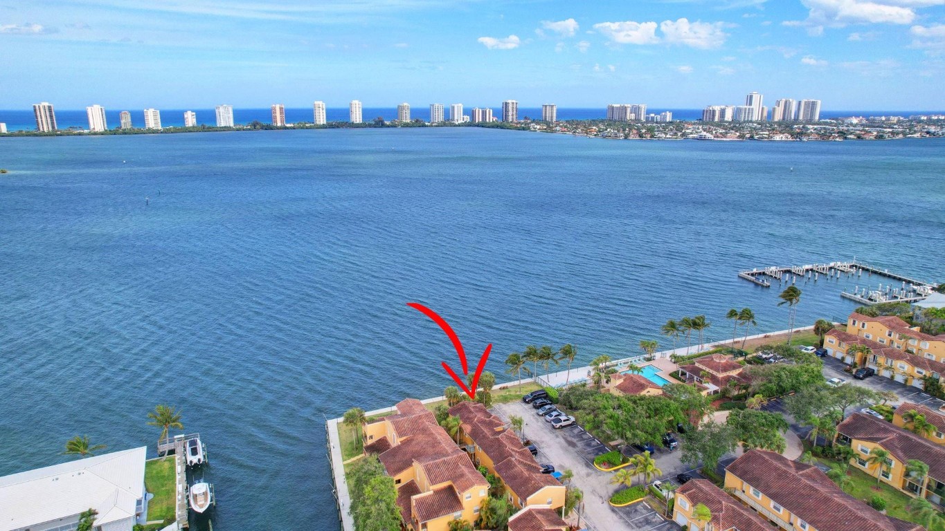 1155 Lake Shore Dr 205