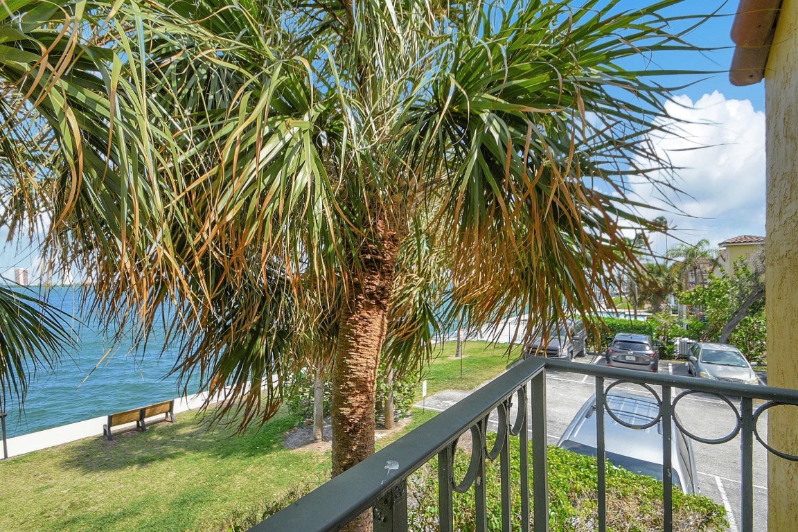 1155 Lake Shore Dr 205