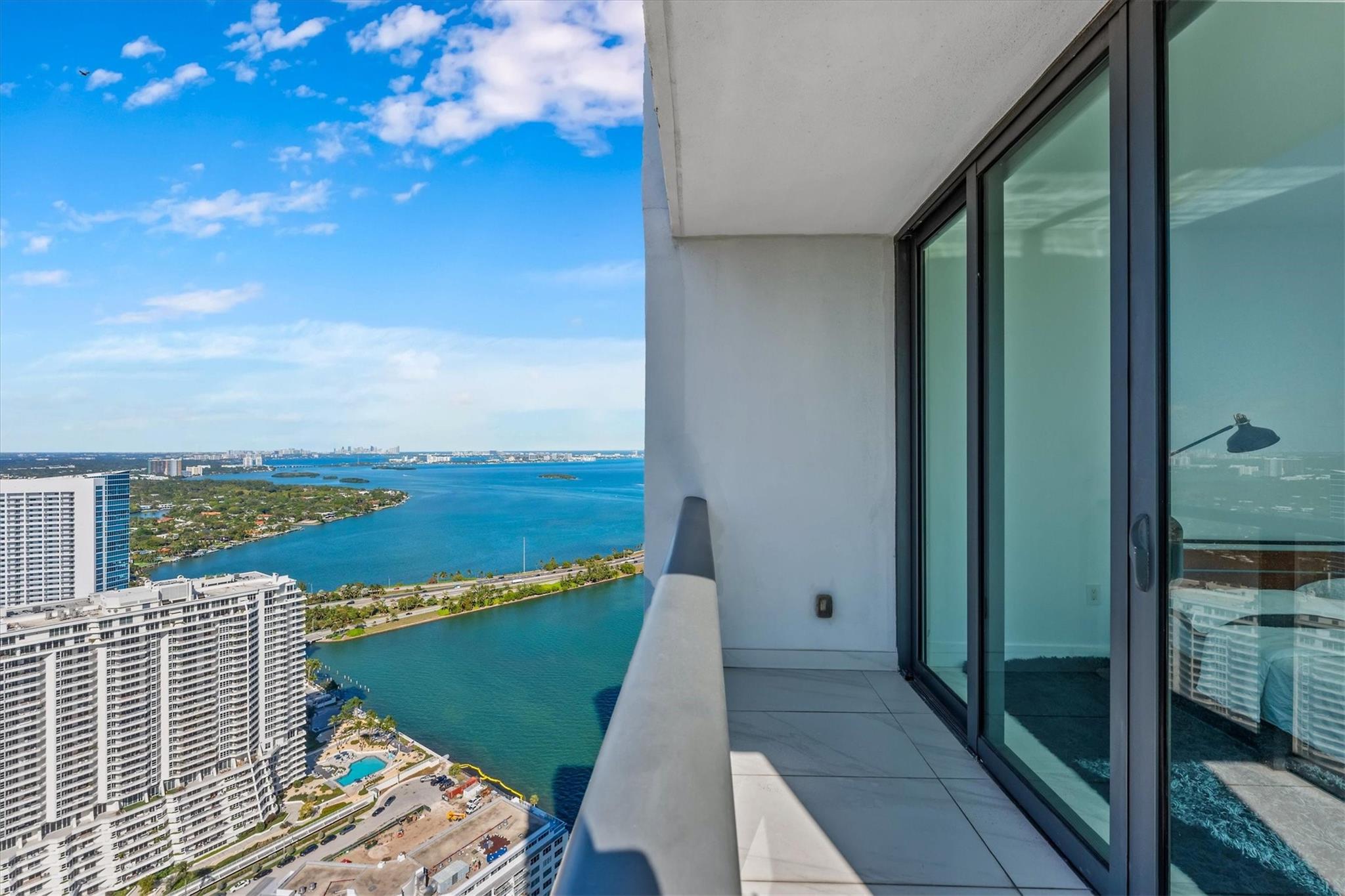 650 NE 32nd St 4501