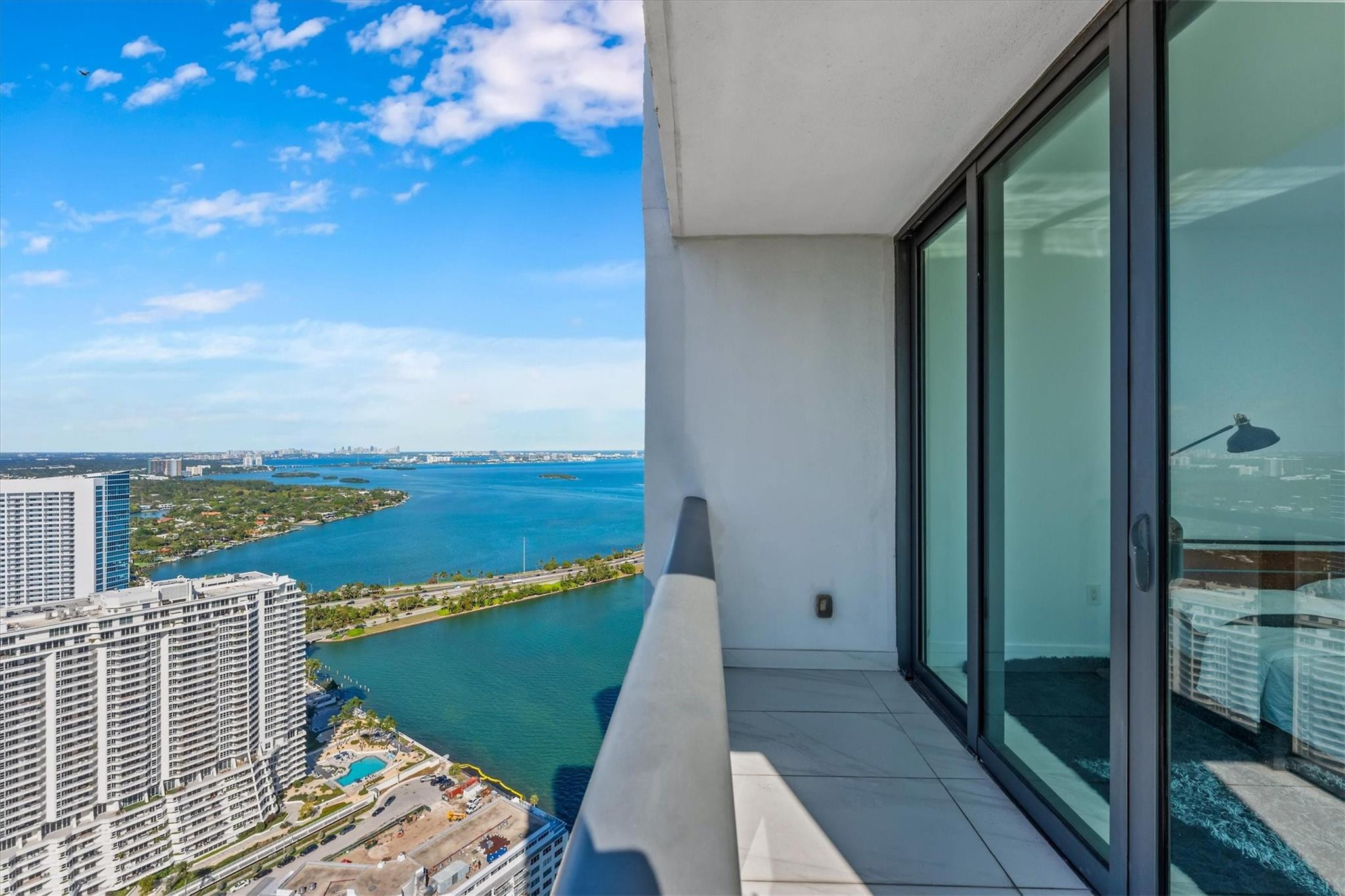 650 NE 32nd St 4501